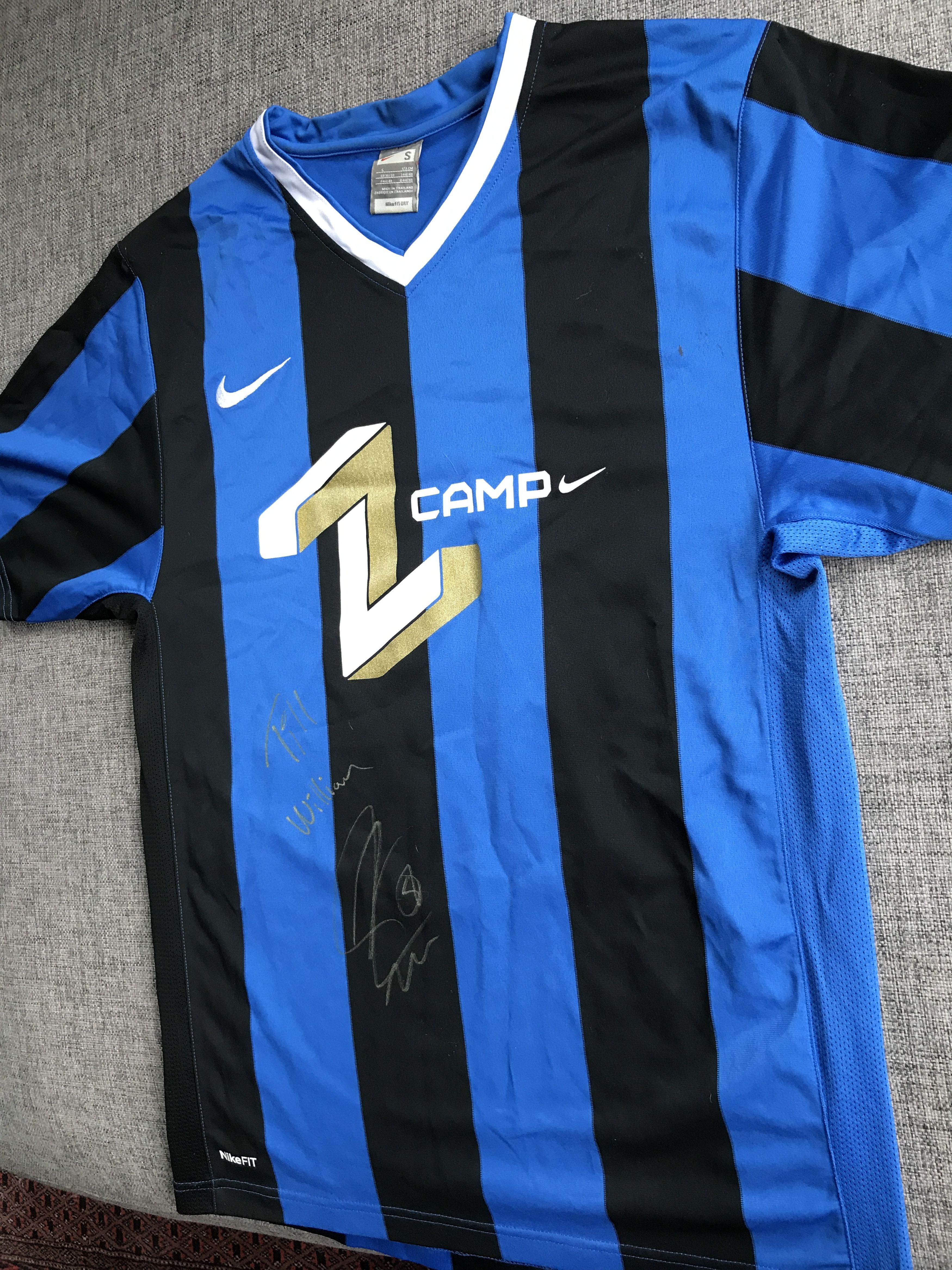 Nike Zlatan Ibrahimovic #8 signed Inter Jersey S Size US S / EU 44-46 / 1 - 4 Thumbnail