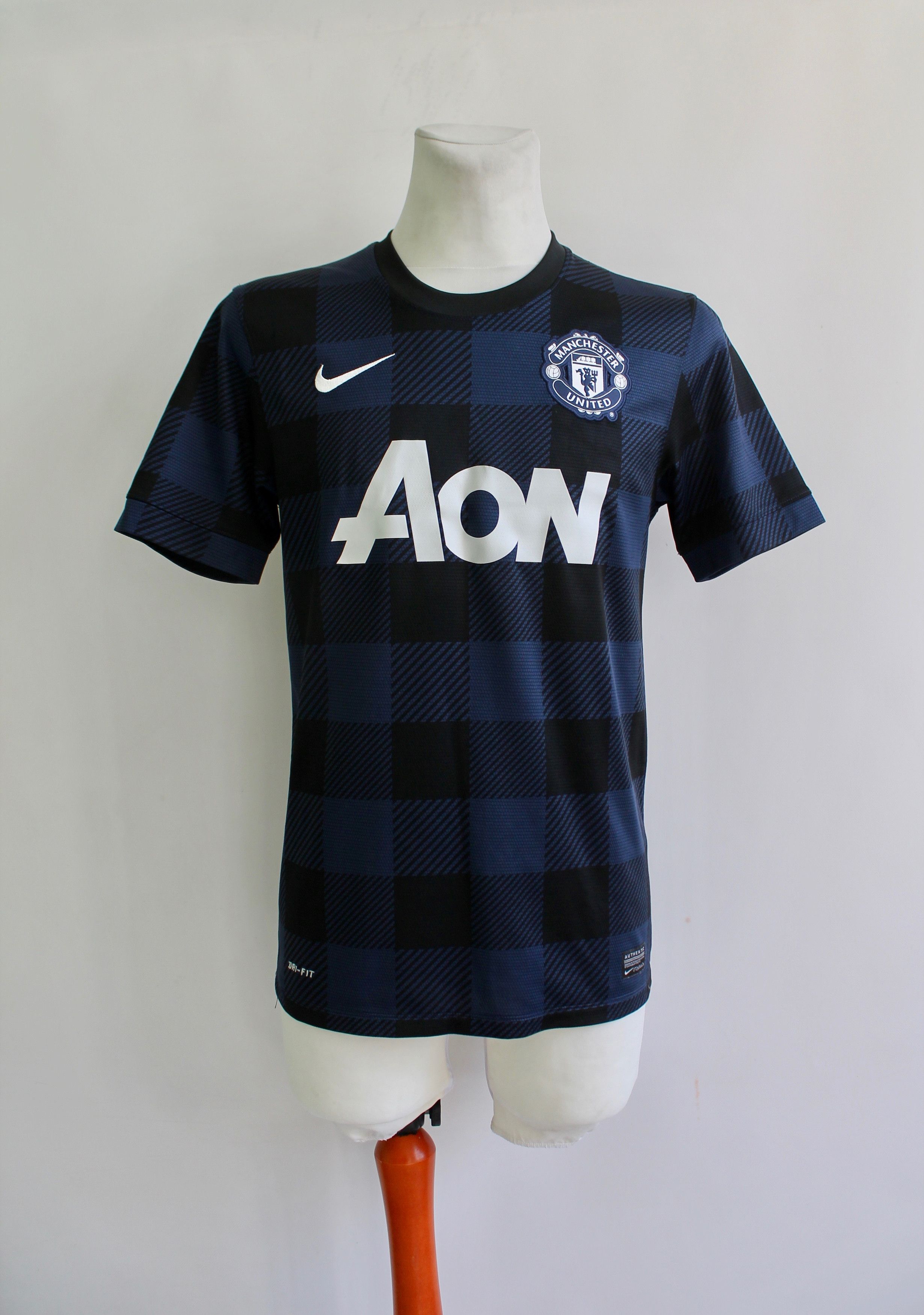 Nike 2013 / 14 NIKE MU Manchester United away soccer jersey Size US S / EU 44-46 / 1 - 1 Thumbnail