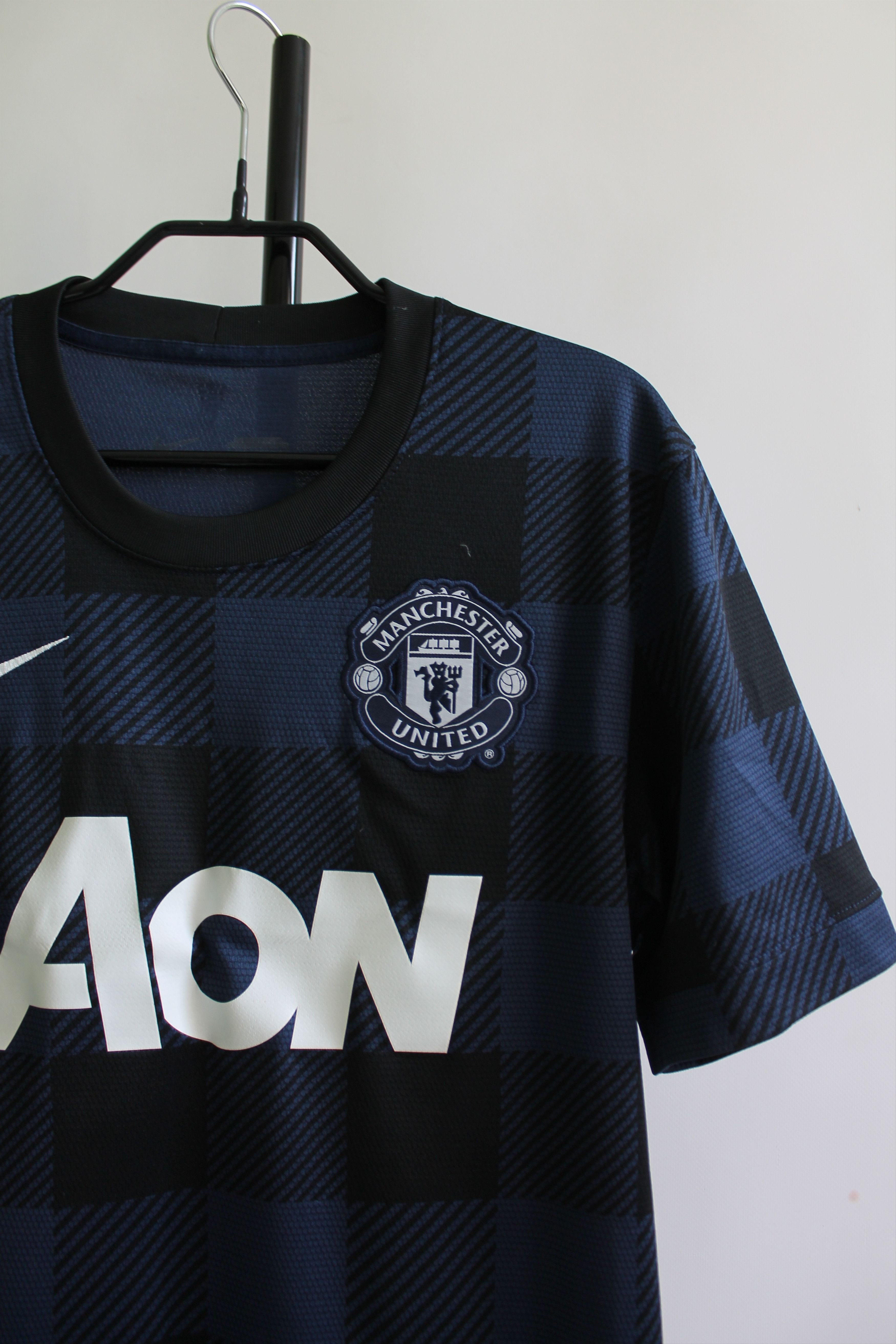 Nike 2013 / 14 NIKE MU Manchester United away soccer jersey Size US S / EU 44-46 / 1 - 3 Thumbnail