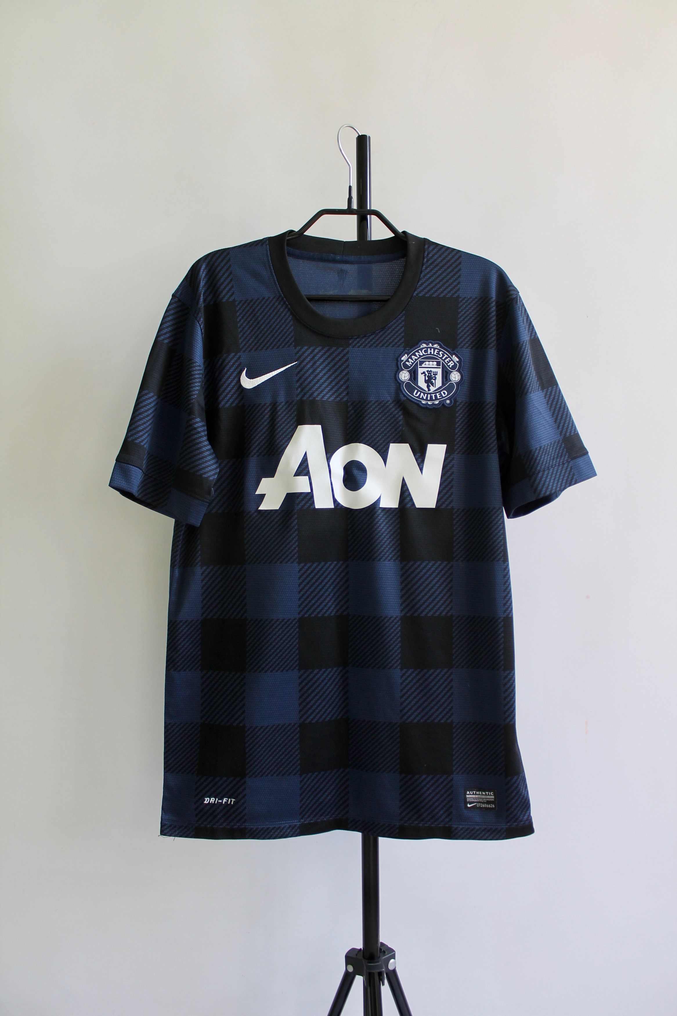Nike 2013 / 14 NIKE MU Manchester United away soccer jersey Size US S / EU 44-46 / 1 - 2 Thumbnail
