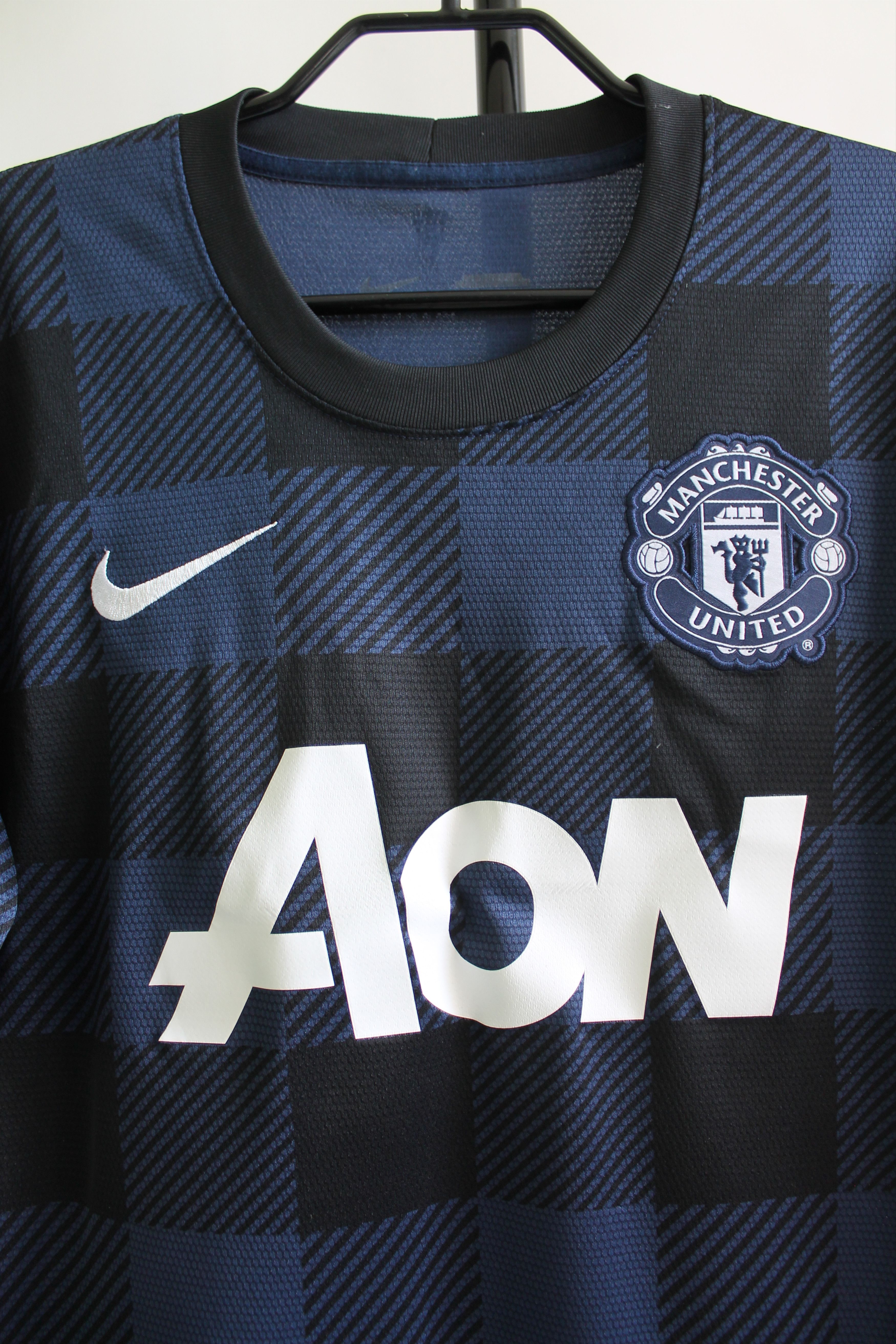 Nike 2013 / 14 NIKE MU Manchester United away soccer jersey Size US S / EU 44-46 / 1 - 6 Thumbnail