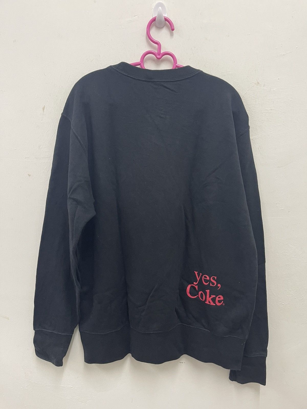 Coca Cola Rare COCA COLA X Uniqlo Sweatshirt Size US M / EU 48-50 / 2 - 4 Thumbnail