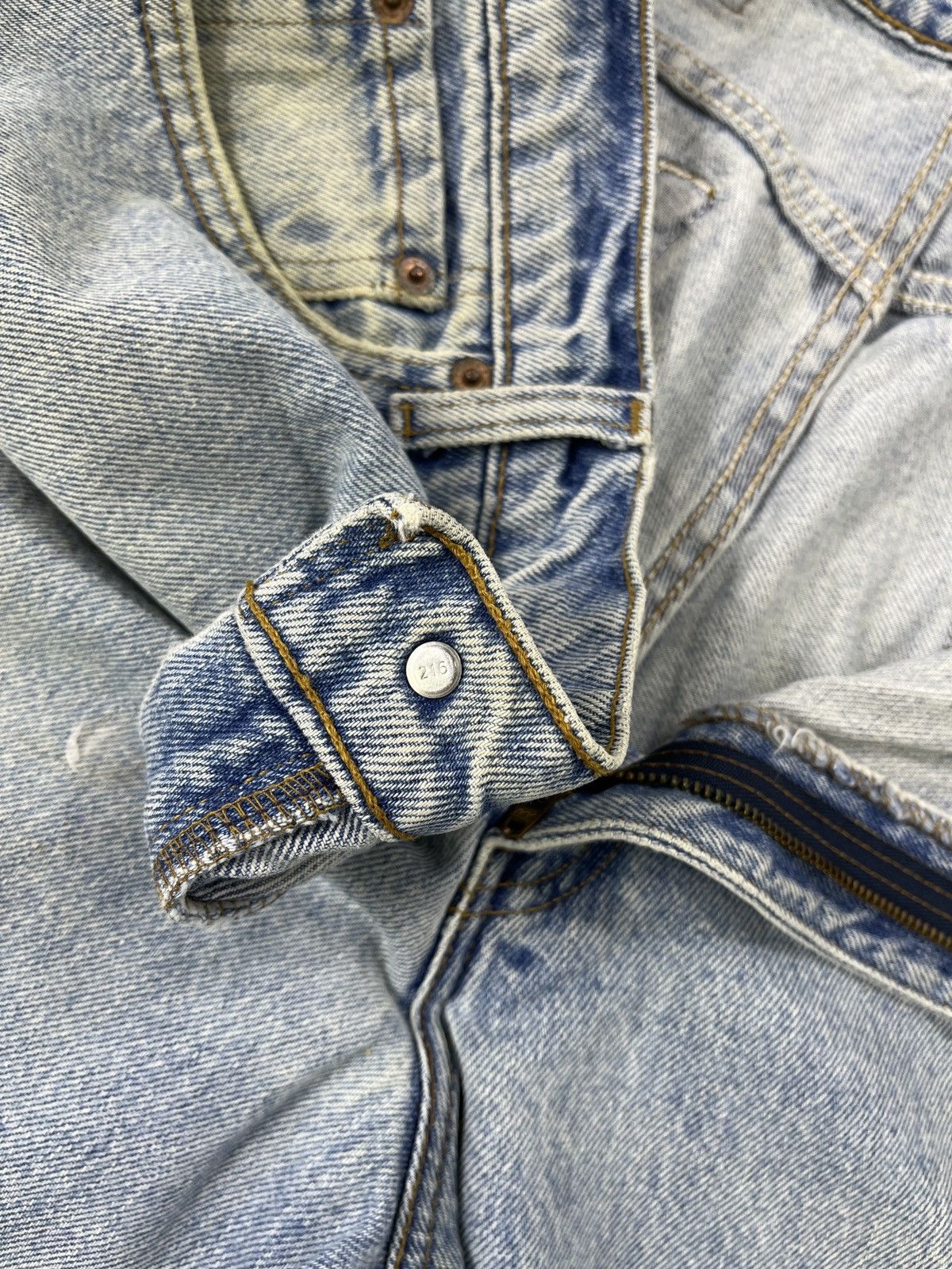 Levi's × Vintage Vintage Levis 550 Stone Wash Jeans - J449 Size US 37 - 7 Thumbnail