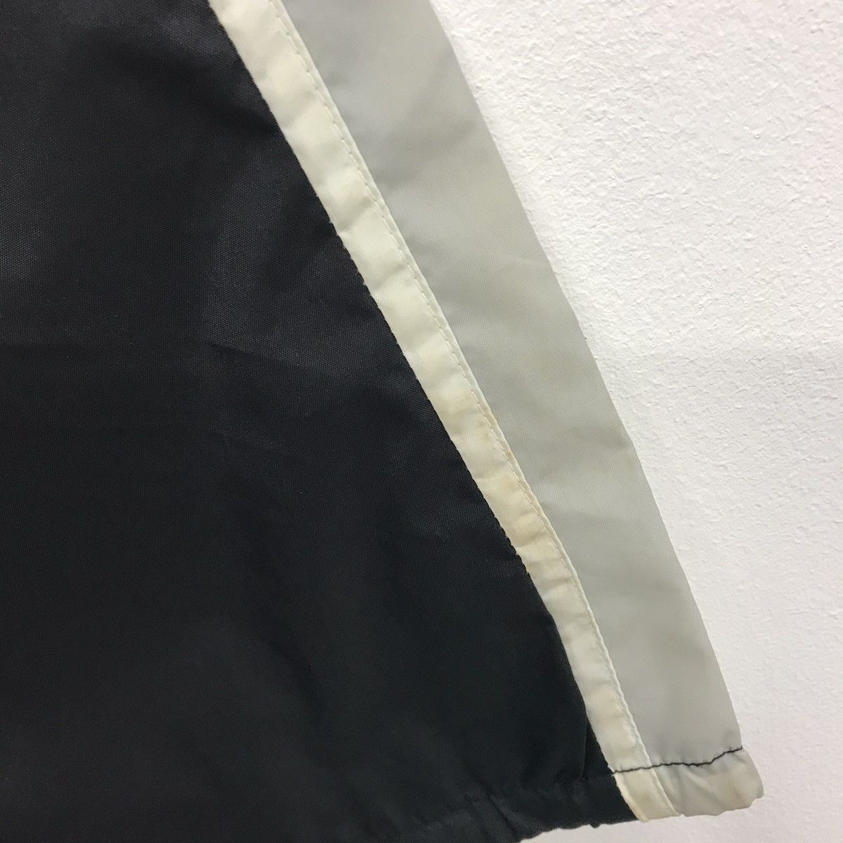 Nike × Vintage Rare!! Vintage Nike Windbreaker Half Zipper Size US M / EU 48-50 / 2 - 15 Thumbnail