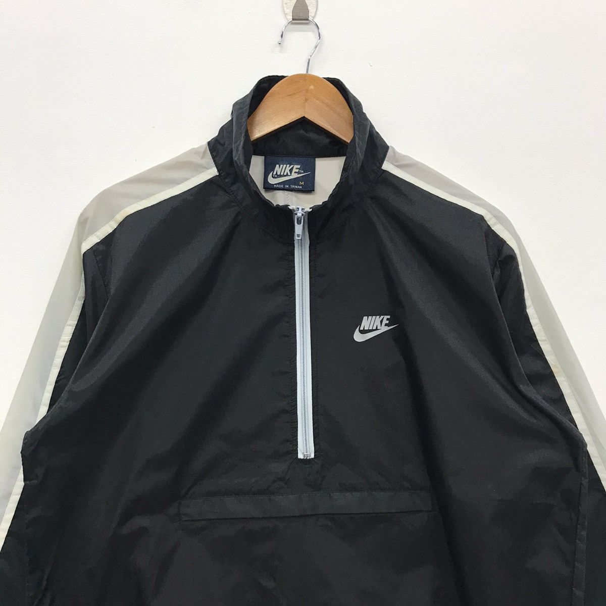 Nike × Vintage Rare!! Vintage Nike Windbreaker Half Zipper Size US M / EU 48-50 / 2 - 2 Thumbnail