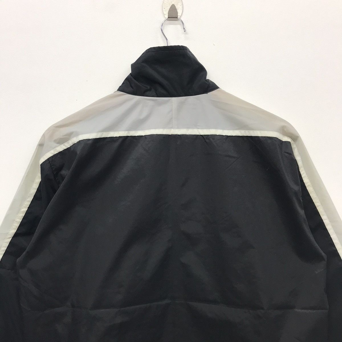 Nike × Vintage Rare!! Vintage Nike Windbreaker Half Zipper Size US M / EU 48-50 / 2 - 13 Thumbnail