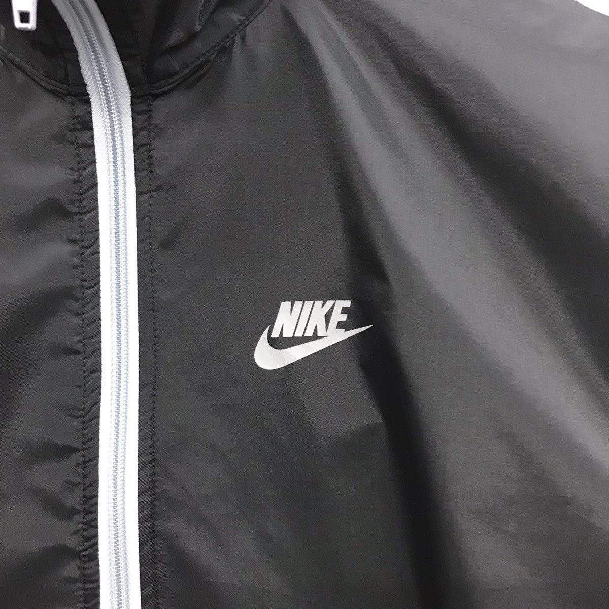 Nike × Vintage Rare!! Vintage Nike Windbreaker Half Zipper Size US M / EU 48-50 / 2 - 4 Thumbnail