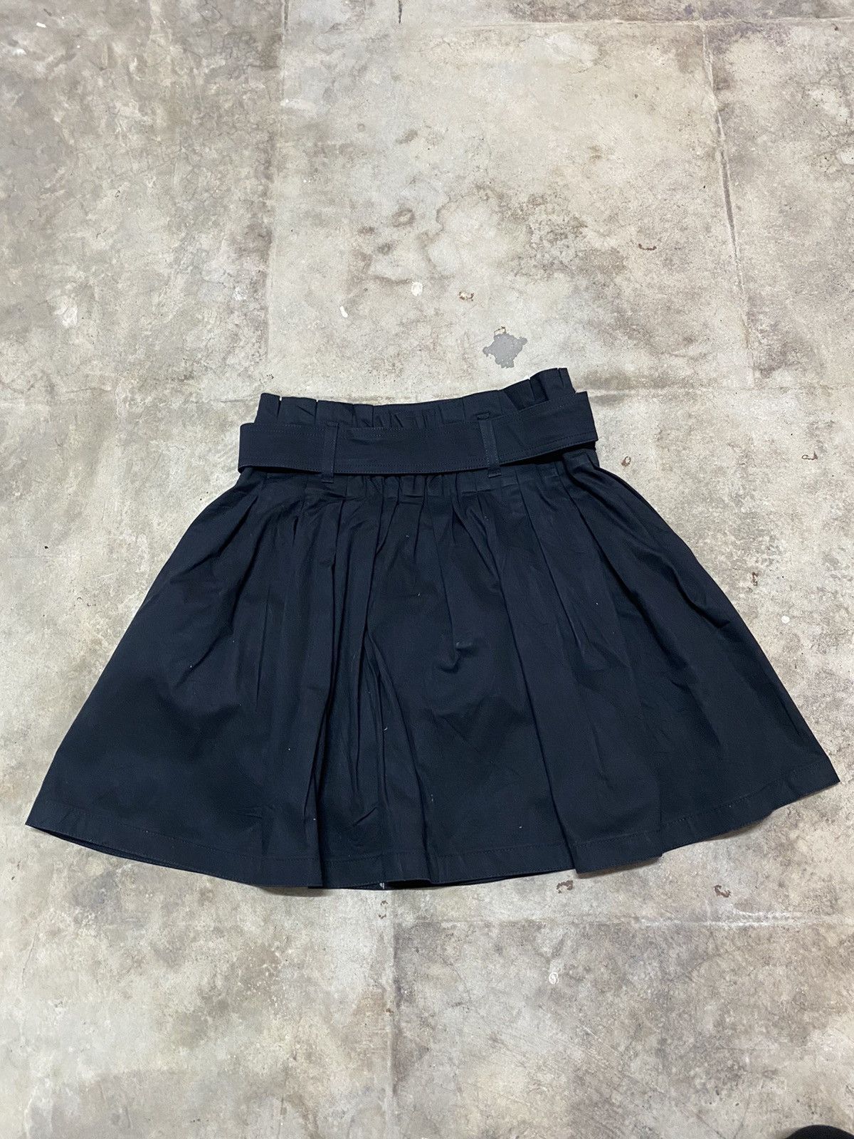 Burberry BURBERRY SKIRT BELT ELEGANT RETRO SKIRT Size 27" / US 4 / IT 40 - 6 Thumbnail