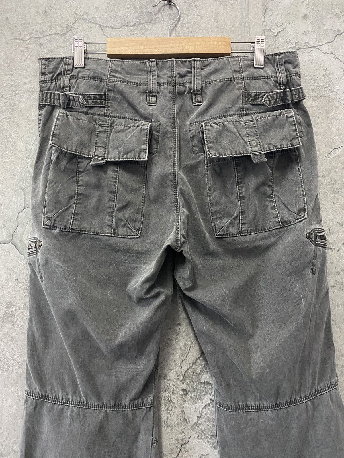 Japanese Brand × Uniqlo Vintage Uniqlo Japan Heavy Cotton Tactical Cargo Pants Size US 32 / EU 48 - 12 Thumbnail
