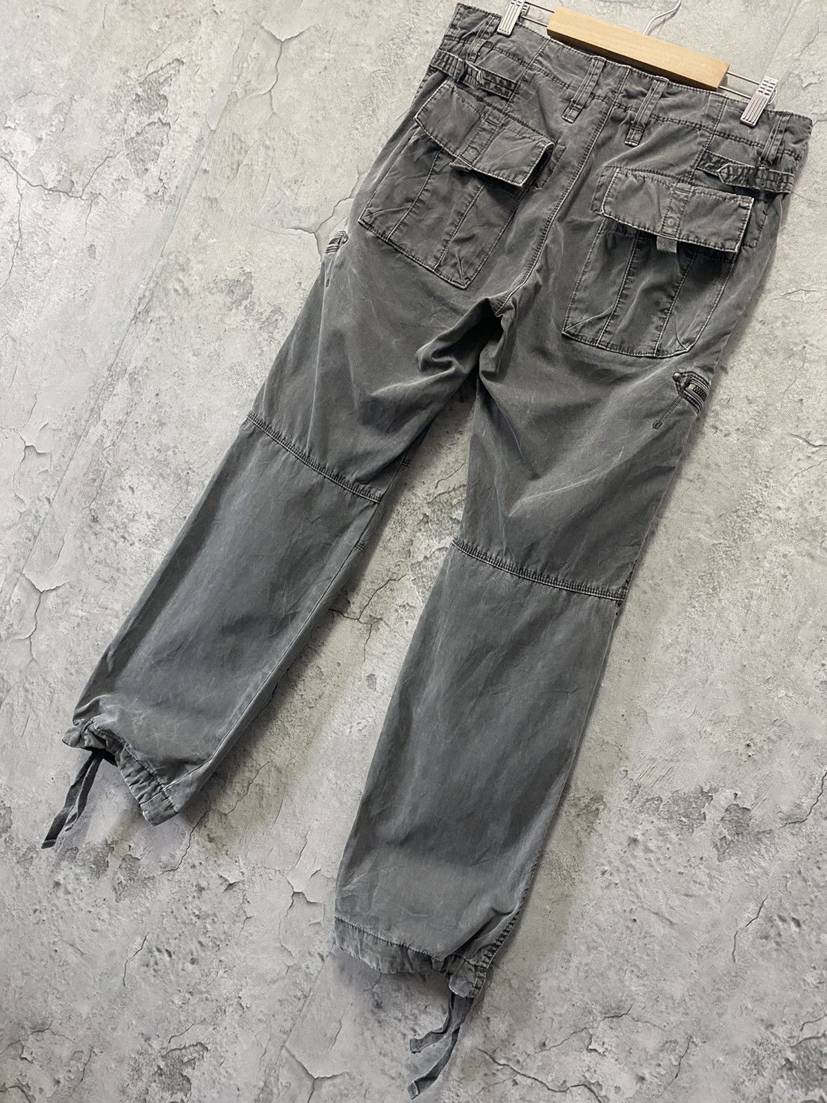 Japanese Brand × Uniqlo Vintage Uniqlo Japan Heavy Cotton Tactical Cargo Pants Size US 32 / EU 48 - 11 Thumbnail