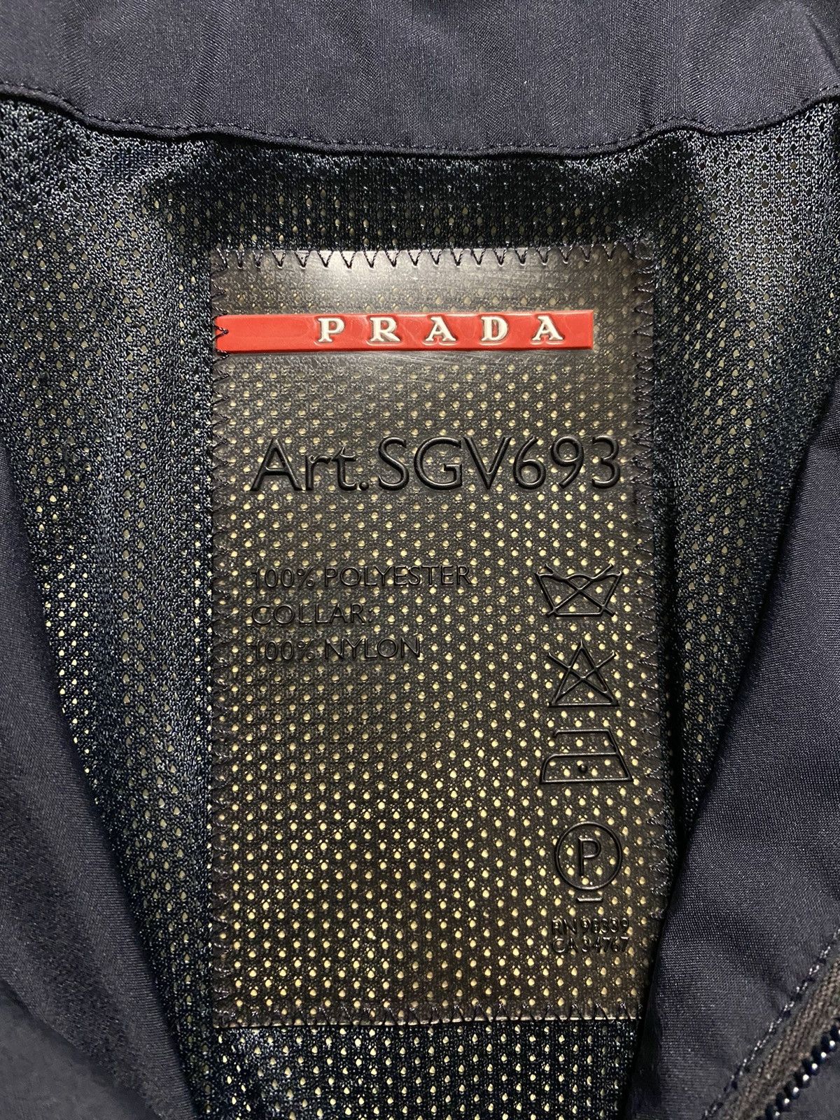 Prada Prada nylon jacket Goretex navy red tab vintage Size US L / EU 52-54 / 3 - 8 Thumbnail