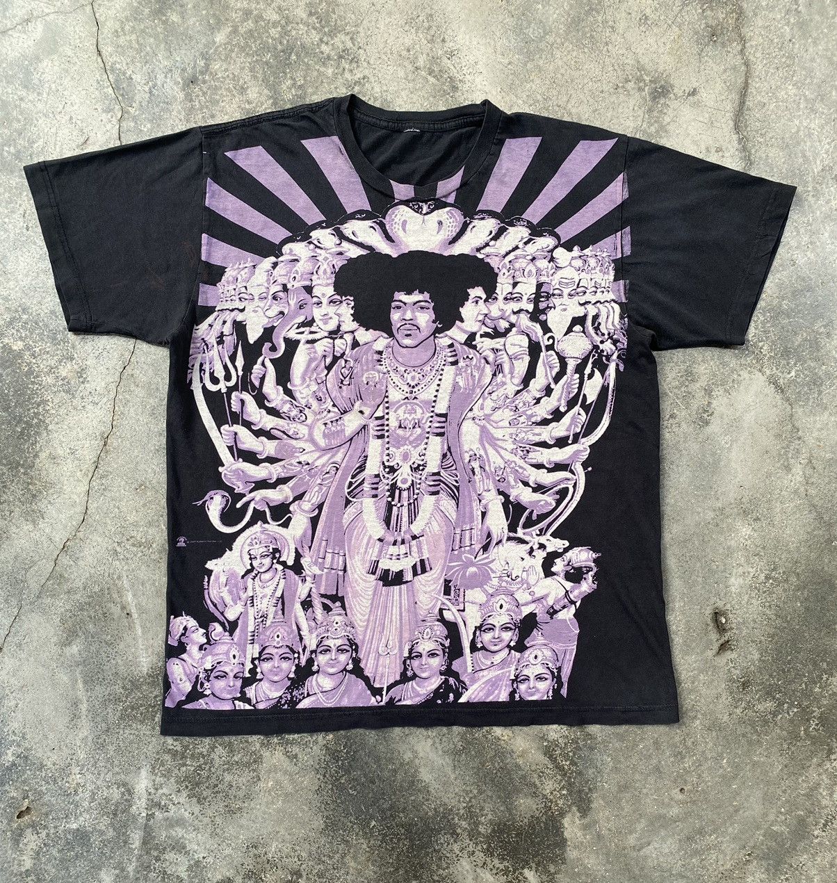 Band Tees Vintage Jimi Hendrix Bold as Love Distressed Tees Size US L / EU 52-54 / 3 - 1 Thumbnail