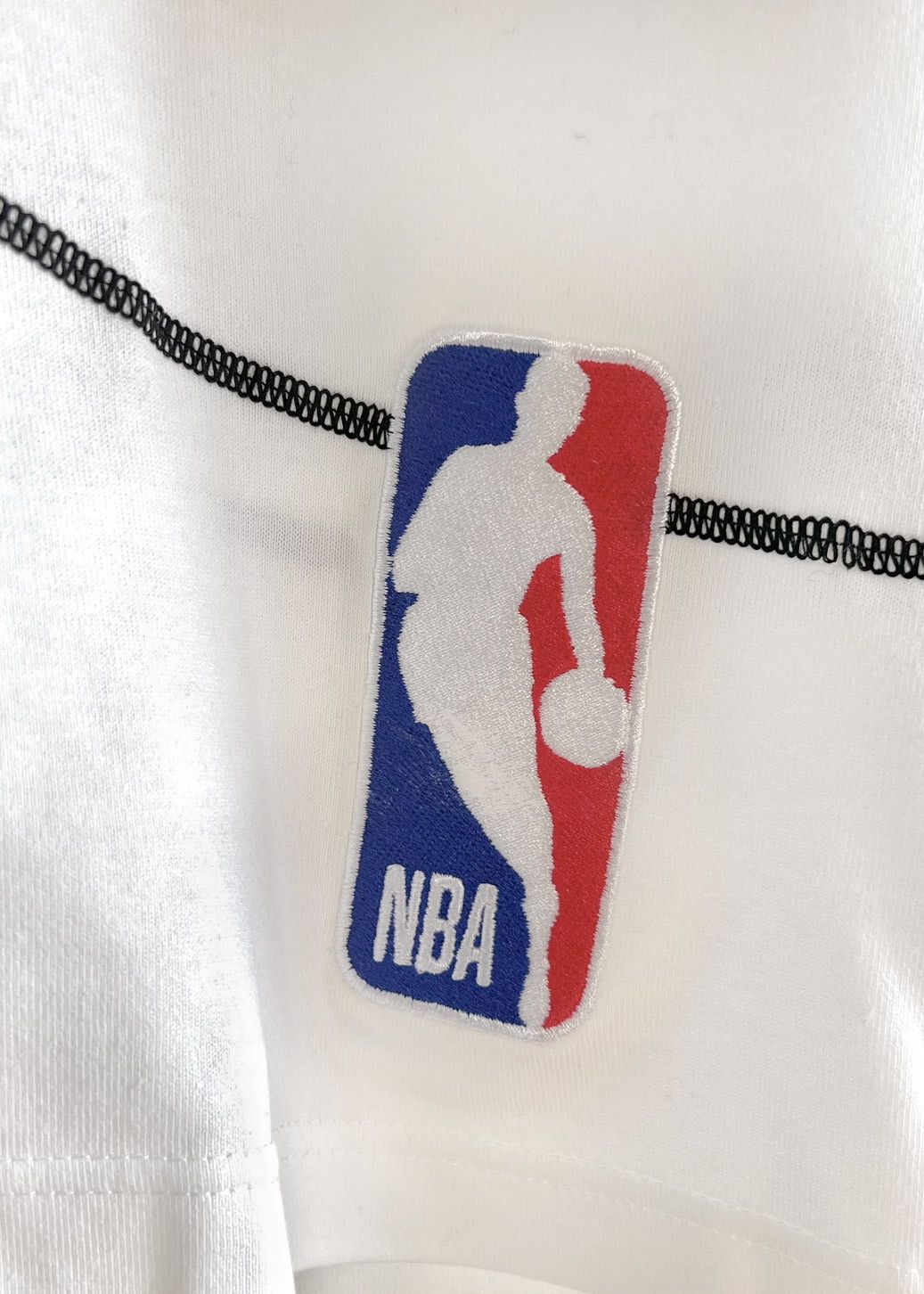 Louis Vuitton × NBA Louis Vuitton NBA Basketball Embroidered White T-shirt Size US XL / EU 56 / 4 - 3 Thumbnail