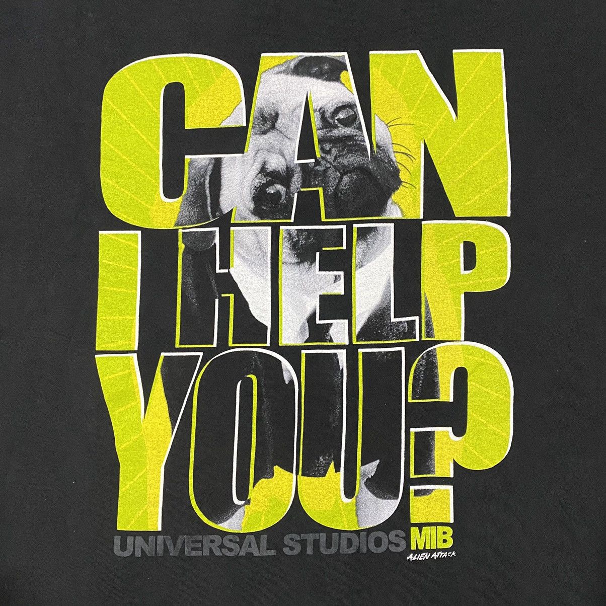 Universal Studios VINTAGE Y2K MIB MOVIE TEE Size US XXL / EU 58 / 5 - 3 Thumbnail
