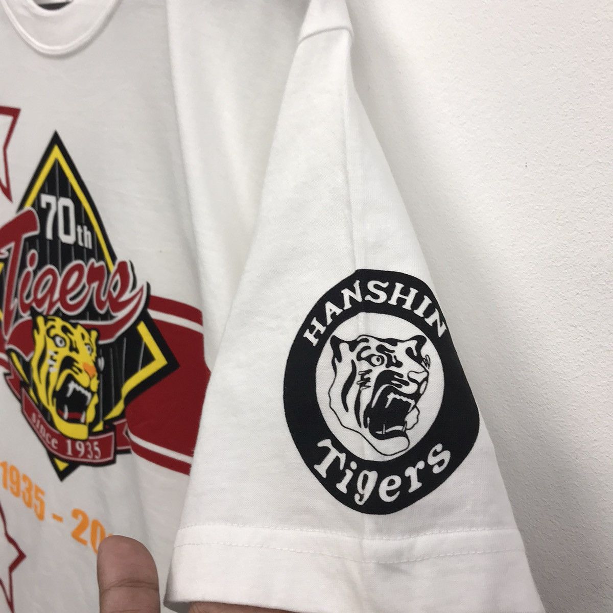 Japanese Brand × Vintage *Rare!! Vintage Baseball Tee Hanshin Tigers Big Logo Size US L / EU 52-54 / 3 - 9 Thumbnail