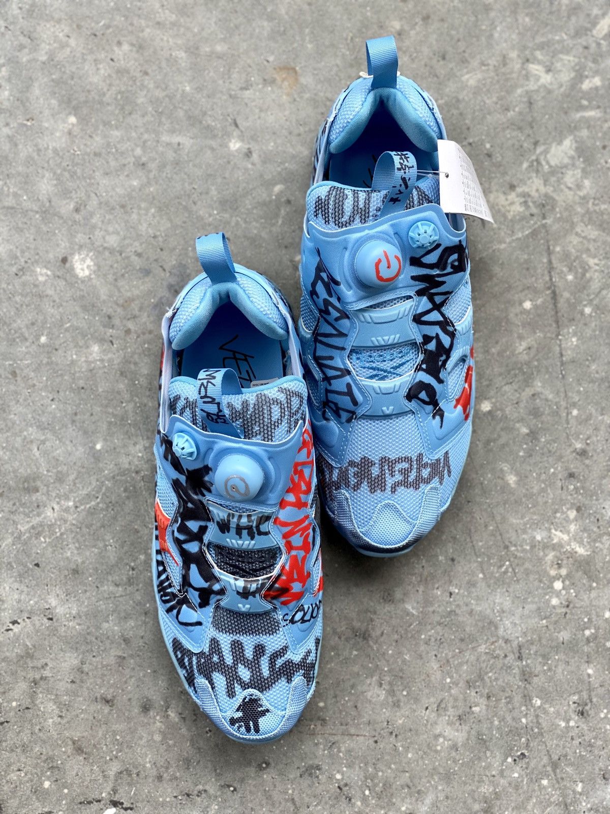 Vetements InstaPump Fury Low Graffiti 2.0 Size US 6.5 / EU 39-40 - 3 Thumbnail