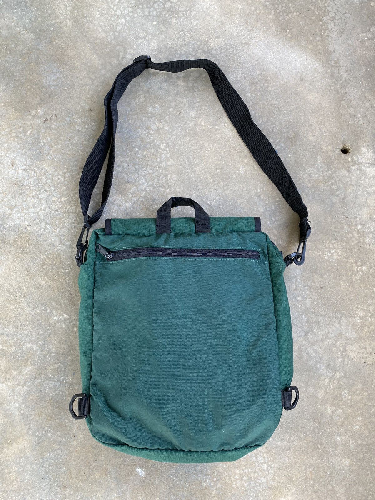 The North Face Vintage 90s The North Face Sling Bag 2 Way Size ONE SIZE - 2 Thumbnail