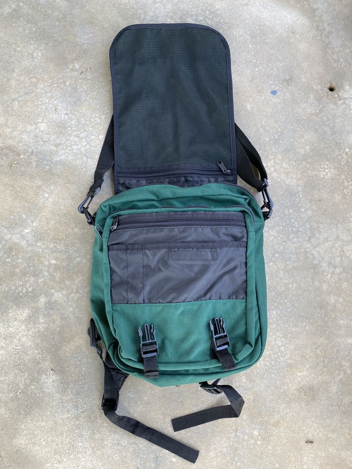 The North Face Vintage 90s The North Face Sling Bag 2 Way Size ONE SIZE - 4 Thumbnail