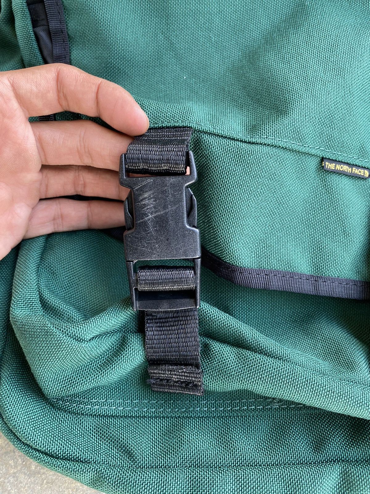 The North Face Vintage 90s The North Face Sling Bag 2 Way Size ONE SIZE - 19 Thumbnail