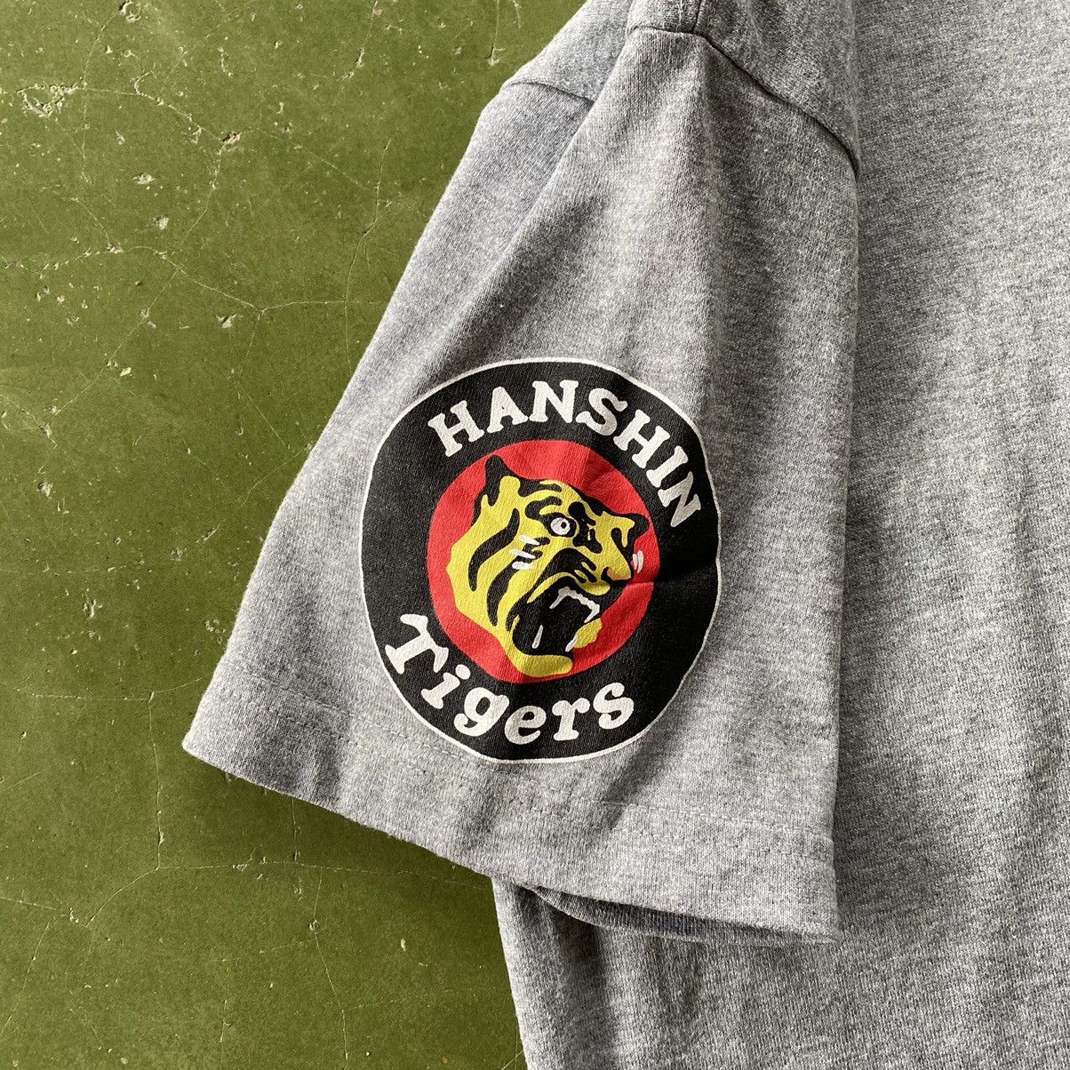 Japanese Brand Vintage y2k Hello Kitty x Hansin Tigers Tshirt Size US S / EU 44-46 / 1 - 6 Thumbnail
