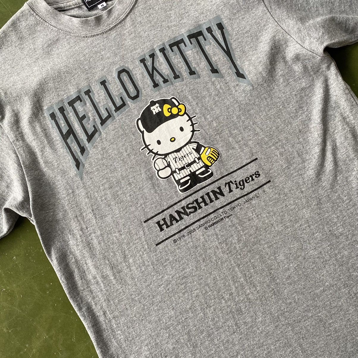 Japanese Brand Vintage y2k Hello Kitty x Hansin Tigers Tshirt Size US S / EU 44-46 / 1 - 4 Thumbnail