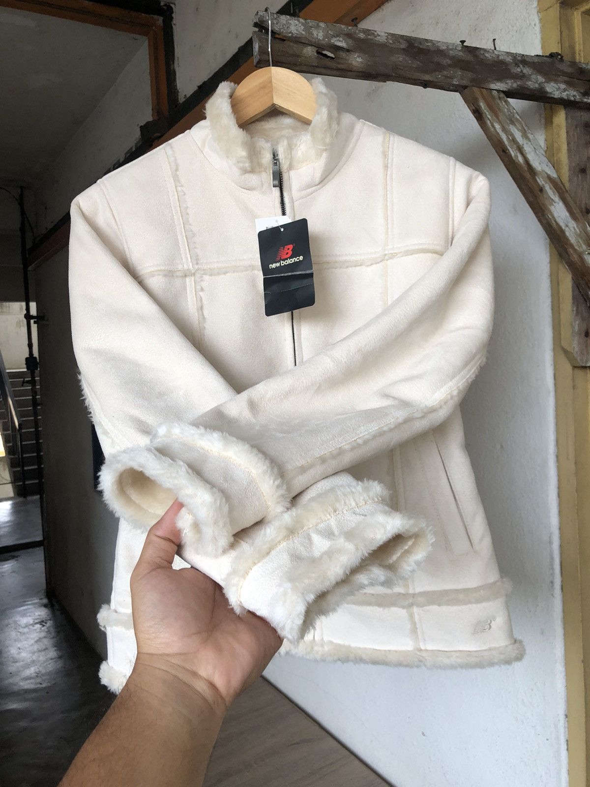 New Balance Vintage New Balance B3 Style Winter Jacket Size M / US 6-8 / IT 42-44 - 13 Thumbnail