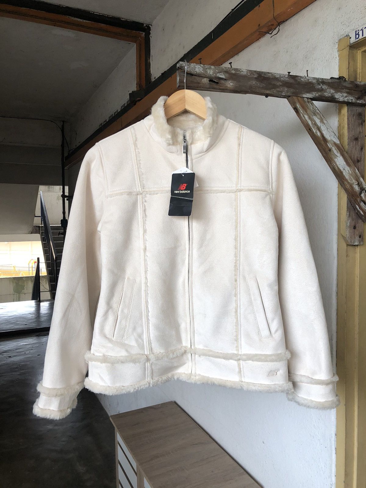 New Balance Vintage New Balance B3 Style Winter Jacket Size M / US 6-8 / IT 42-44 - 5 Thumbnail