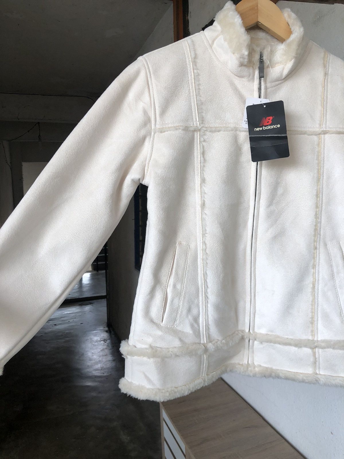 New Balance Vintage New Balance B3 Style Winter Jacket Size M / US 6-8 / IT 42-44 - 12 Thumbnail