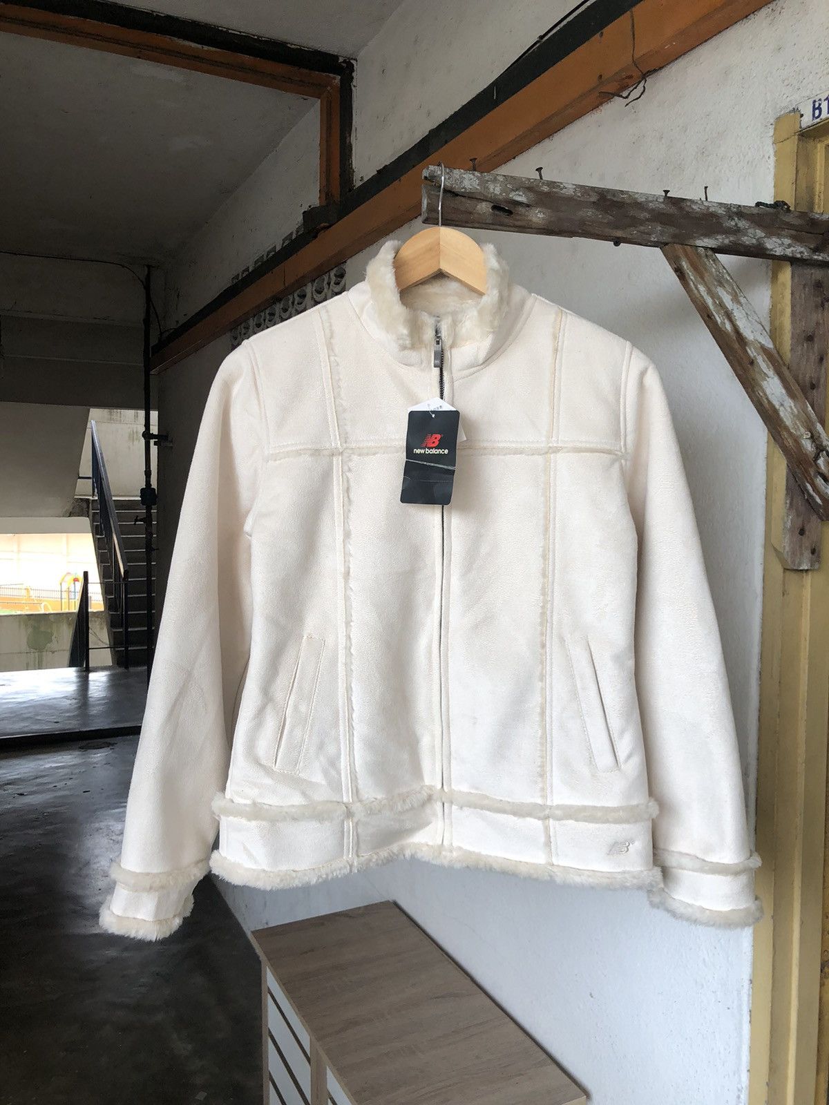 New Balance Vintage New Balance B3 Style Winter Jacket Size M / US 6-8 / IT 42-44 - 4 Thumbnail