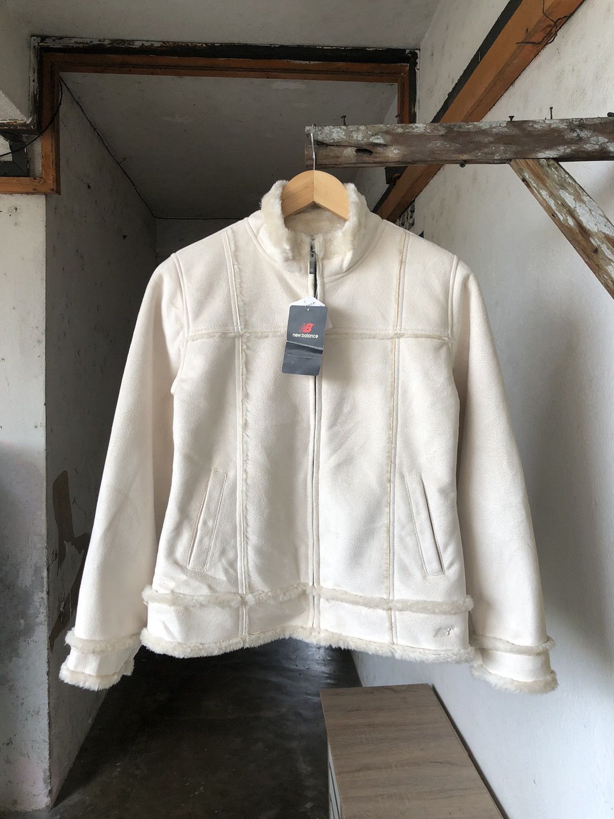 New Balance Vintage New Balance B3 Style Winter Jacket Size M / US 6-8 / IT 42-44 - 1 Thumbnail
