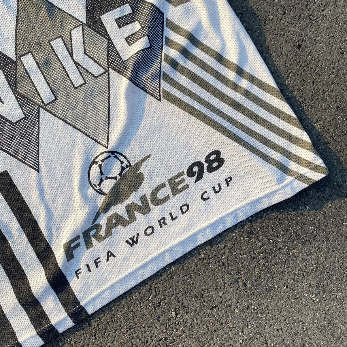 Nike × Vintage Rare Vintage Nike Fifa World Soccer France 1998 Polo Shirt Size US XL / EU 56 / 4 - 2 Thumbnail