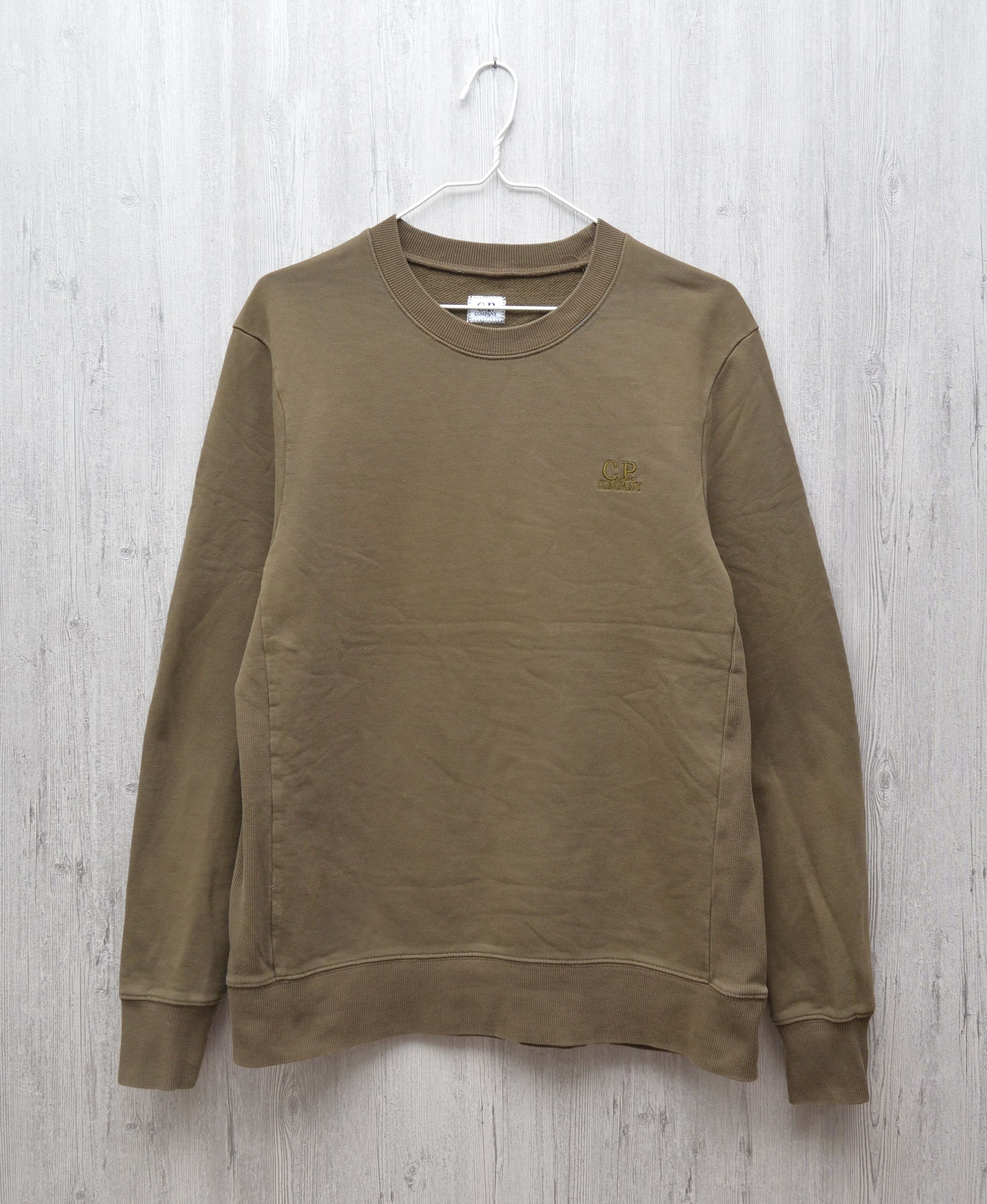 C.P. Company × Massimo Osti C.P. COMPANY EMBROIDERED LOGO CREW SWEATSHIRT Size US XL / EU 56 / 4 - 4 Thumbnail