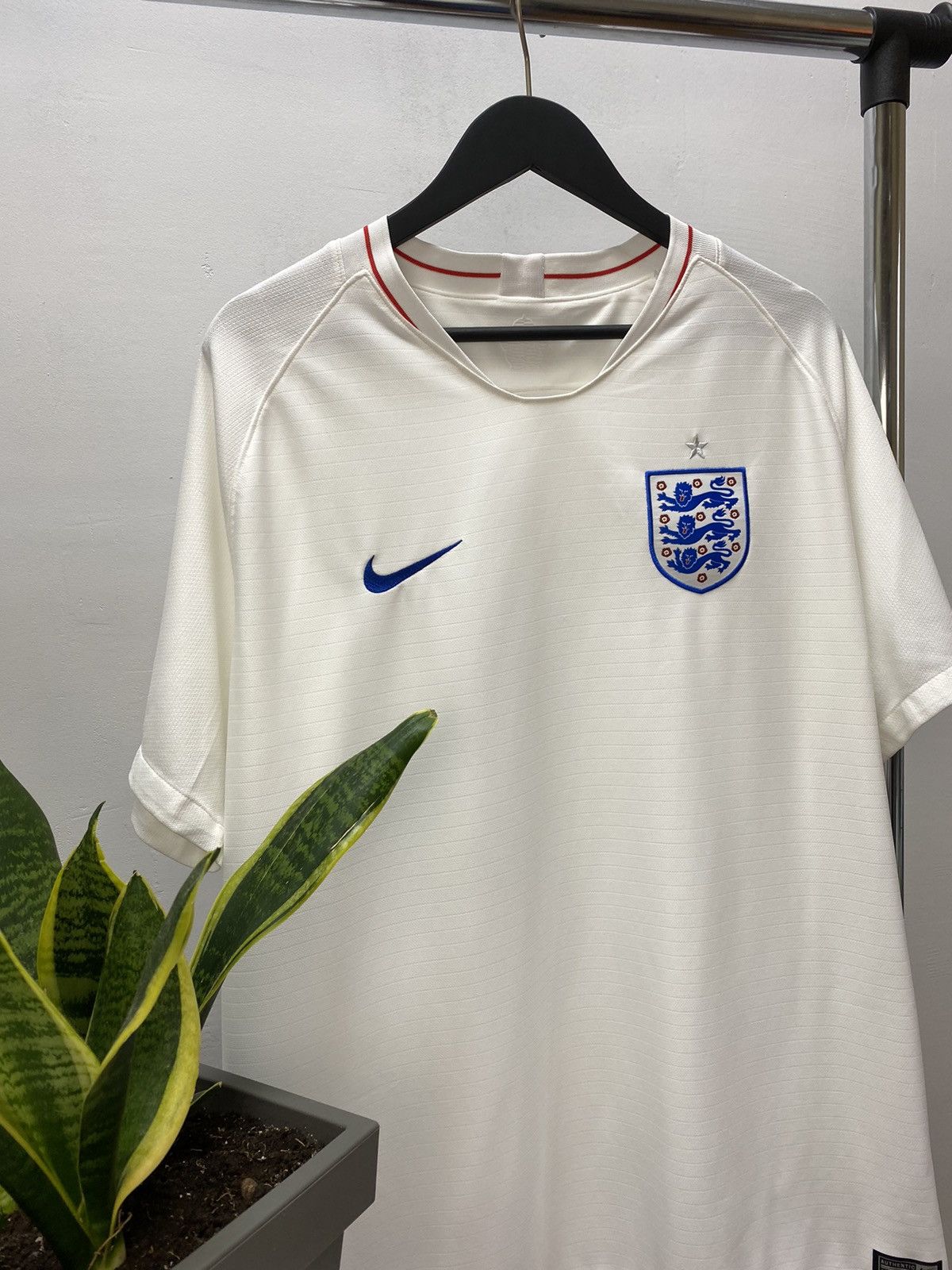 Nike × UEFA Nike 2018 2019 England Soccer Jersey Football Shirt Size US XXL / EU 58 / 5 - 3 Thumbnail