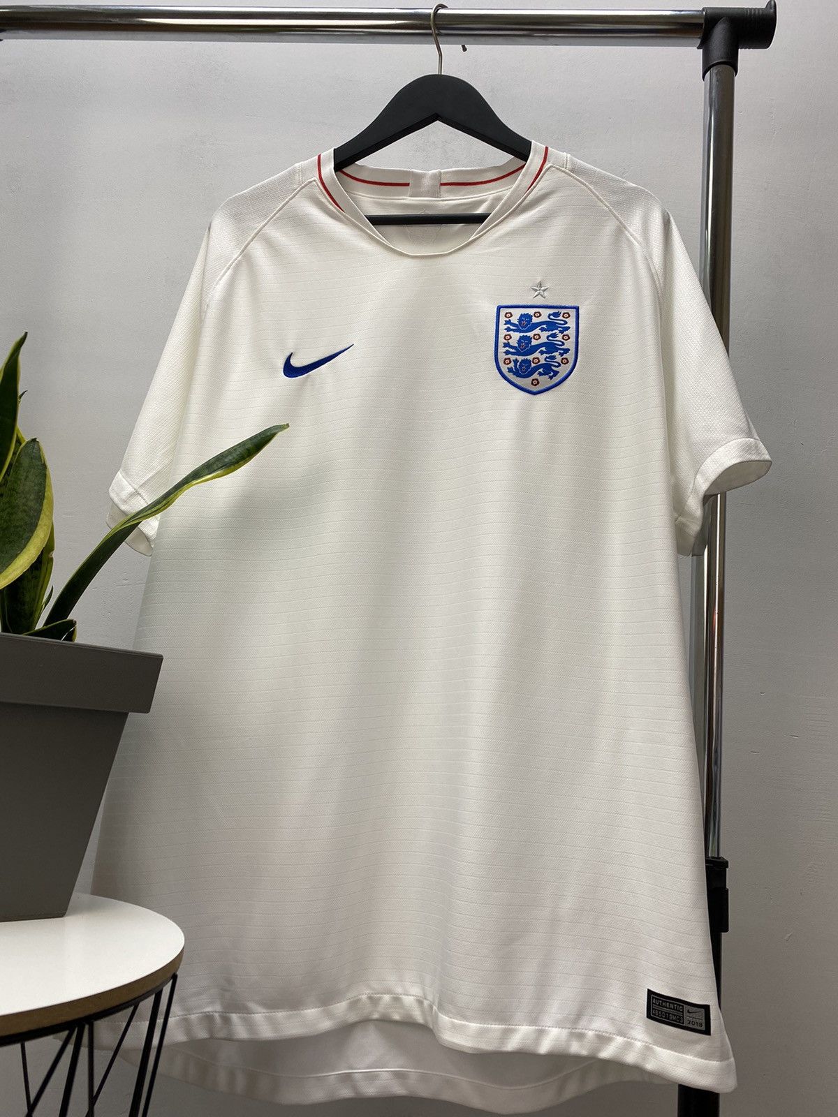 Nike × UEFA Nike 2018 2019 England Soccer Jersey Football Shirt Size US XXL / EU 58 / 5 - 4 Thumbnail