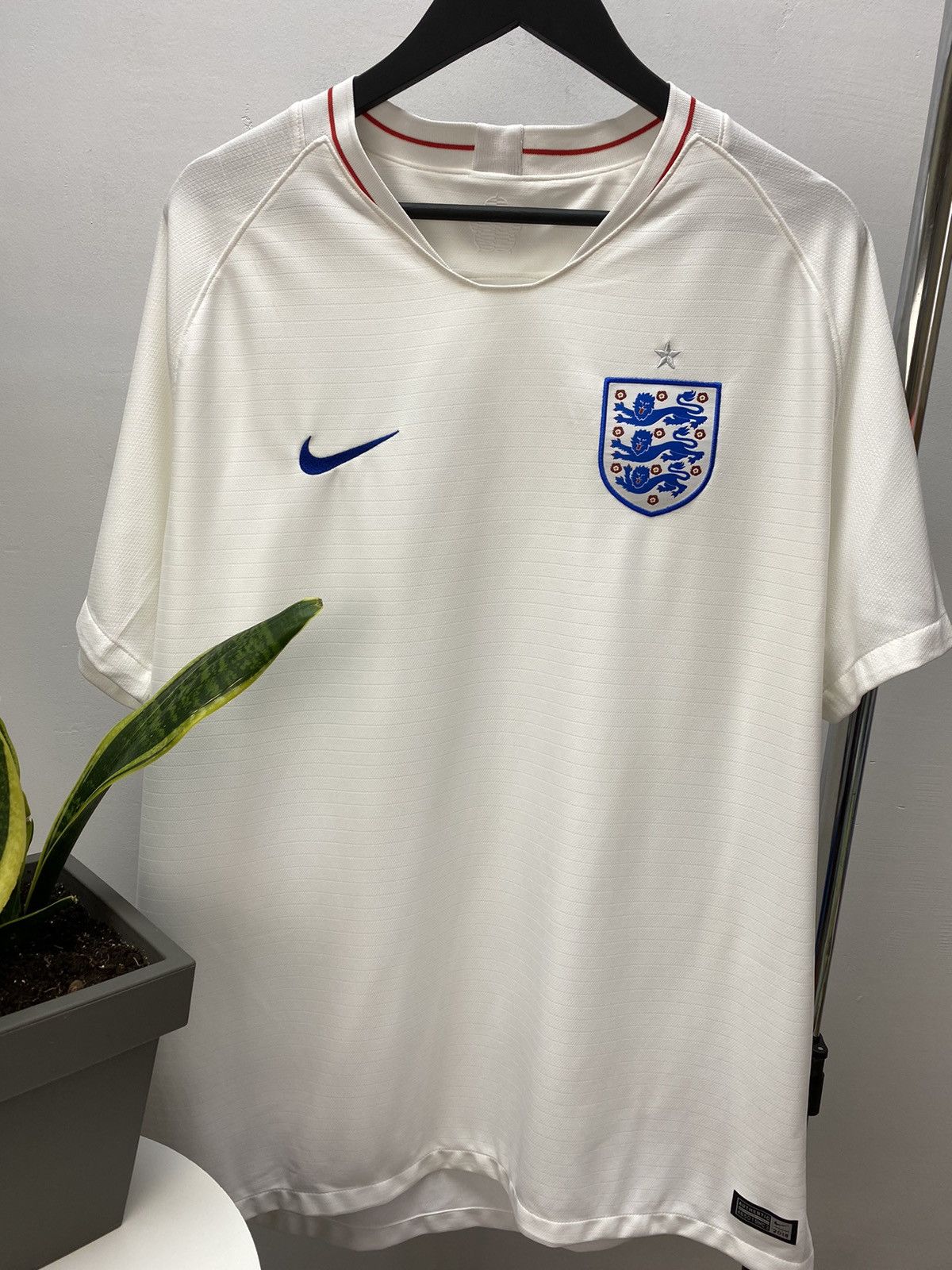 Nike × UEFA Nike 2018 2019 England Soccer Jersey Football Shirt Size US XXL / EU 58 / 5 - 6 Thumbnail