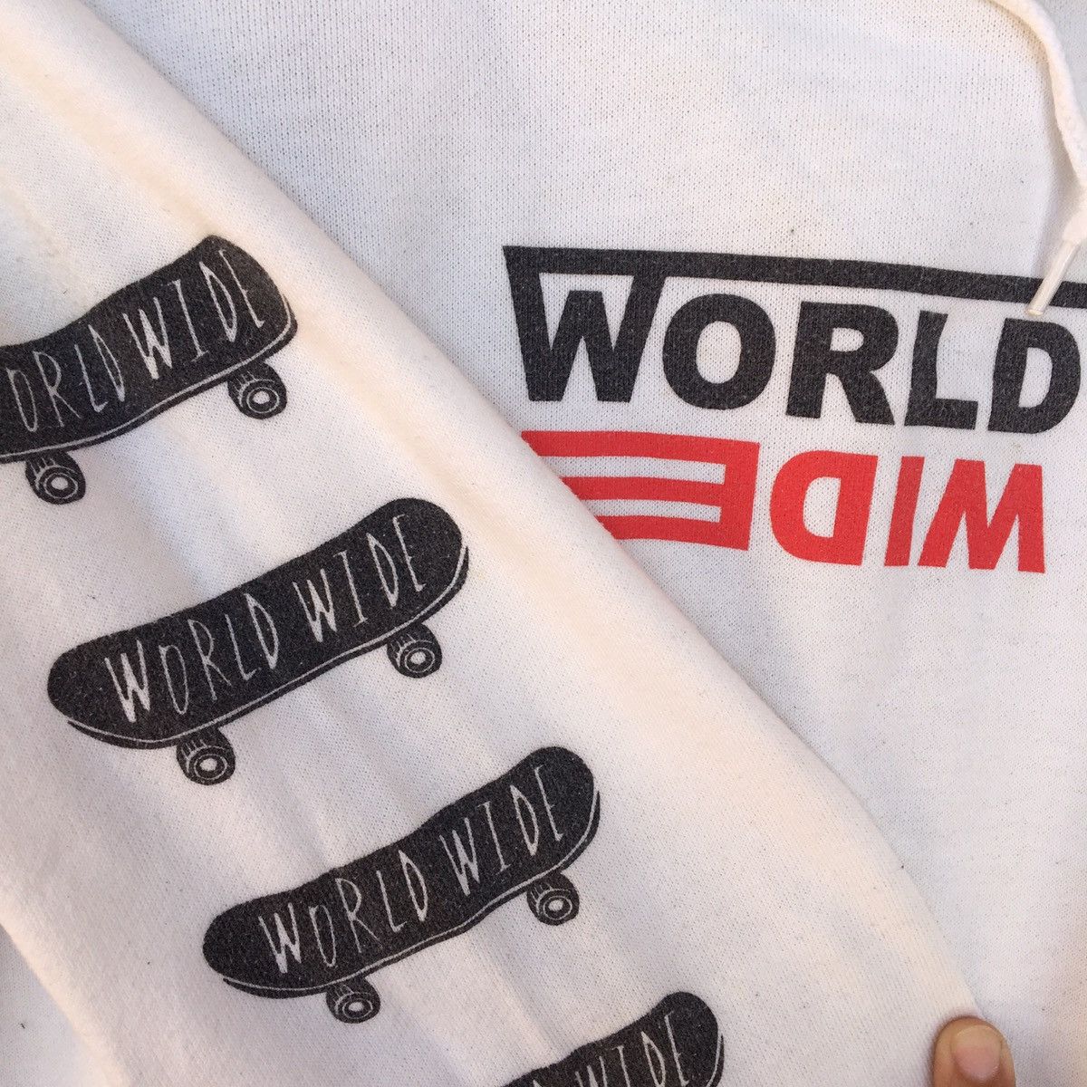 Japanese Brand World Wide Skaters BigLogo Hoodie Size US M / EU 48-50 / 2 - 8 Thumbnail