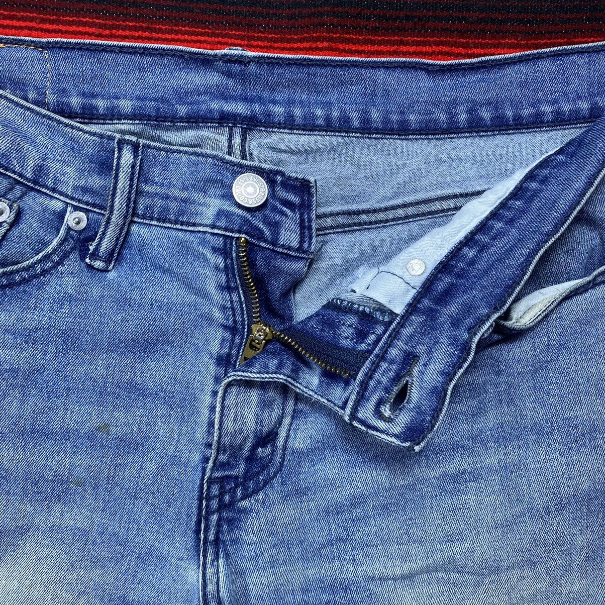 Levi's Vintage Levi’s 514 Washed Blue Denim Size US 35 - 4 Thumbnail