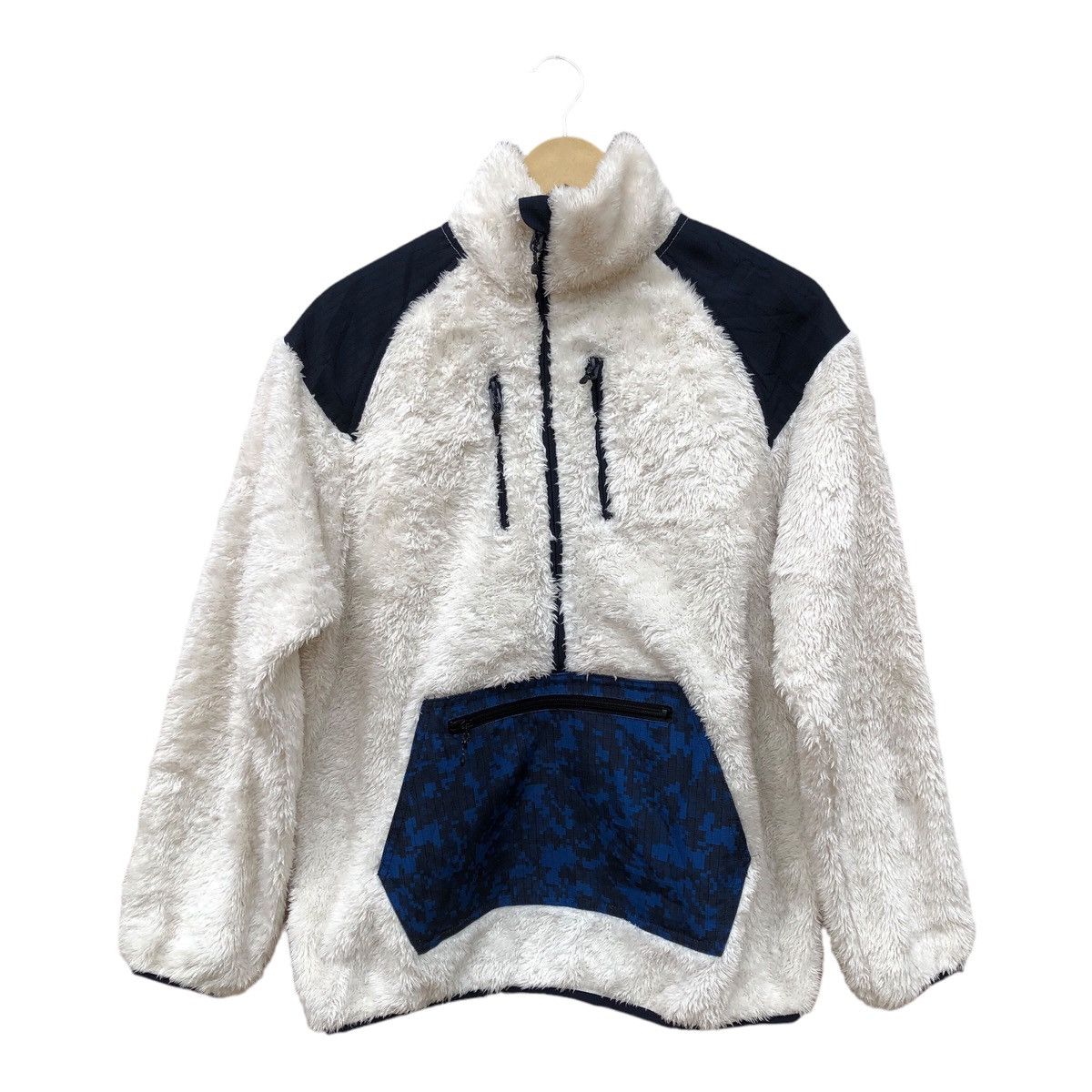 image of Fieldcore Camo Digital Blue Color Fleece Jacket Cherpa in White, Men's (Size Medium)