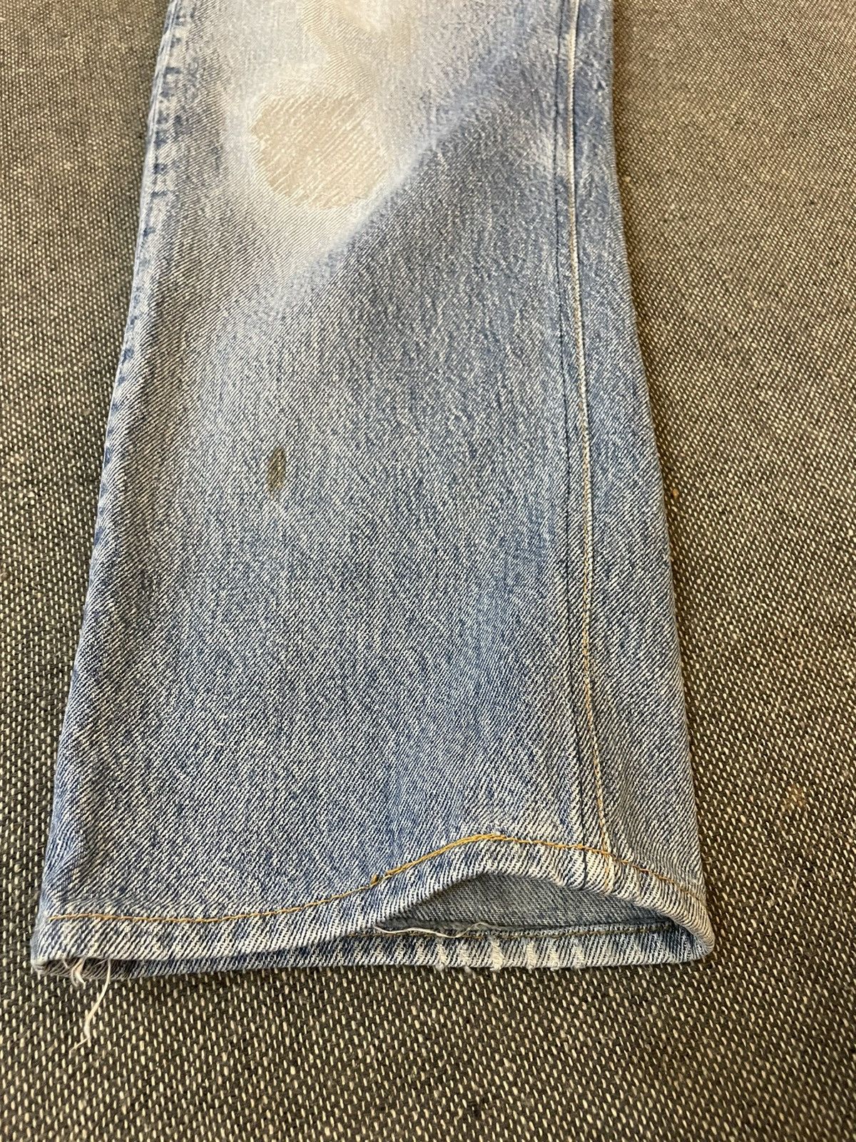 Levi's Vintage Clothing Vintage 90s Faded Distressed Levi’s 501 Jeans Size US 34 / EU 50 - 10 Thumbnail