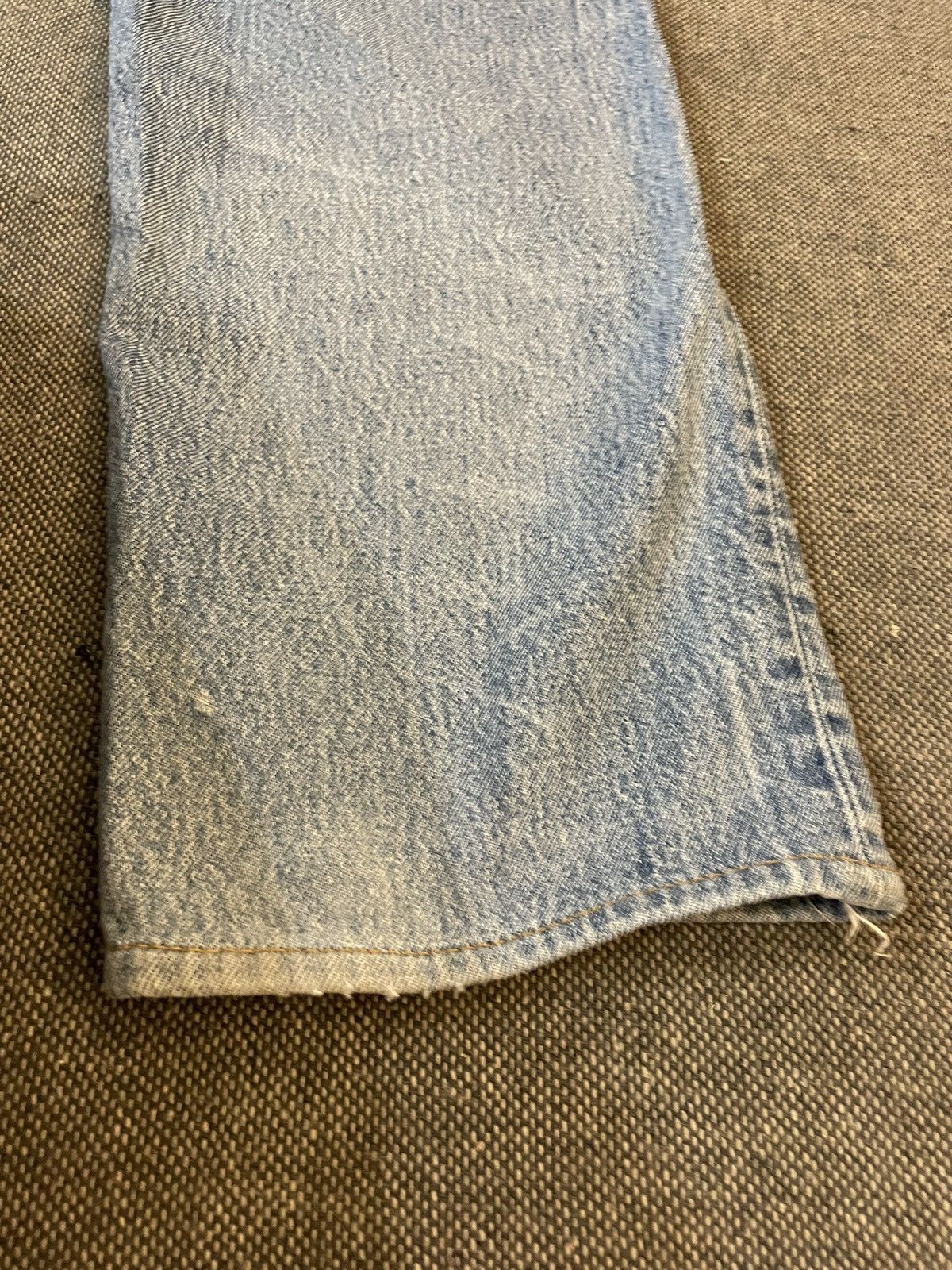 Levi's Vintage Clothing Vintage 90s Faded Distressed Levi’s 501 Jeans Size US 34 / EU 50 - 16 Thumbnail