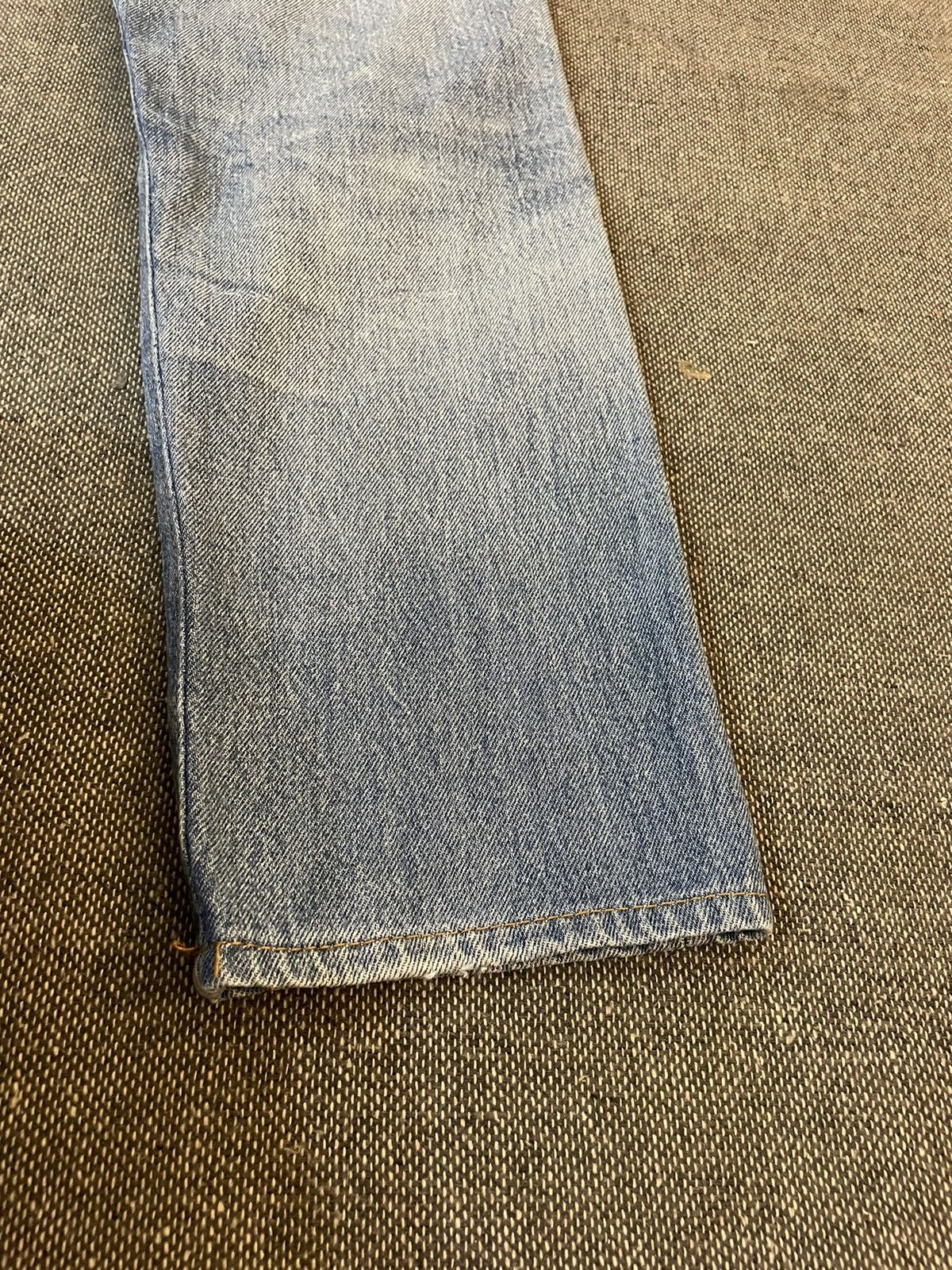 Levi's Vintage Clothing Vintage 90s Faded Distressed Levi’s 501 Jeans Size US 32 / EU 48 - 17 Thumbnail