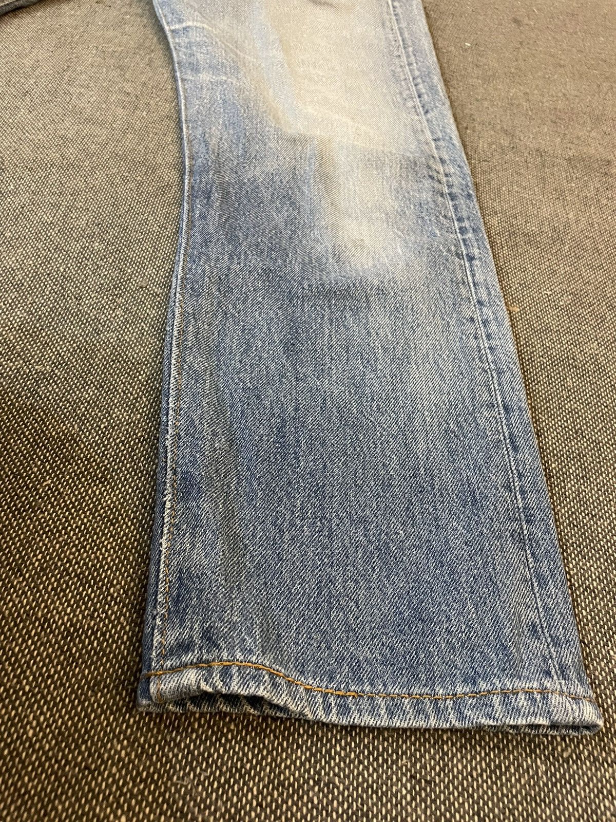 Levi's Vintage Clothing Vintage 90s Faded Distressed Levi’s 501 Jeans Size US 32 / EU 48 - 9 Thumbnail