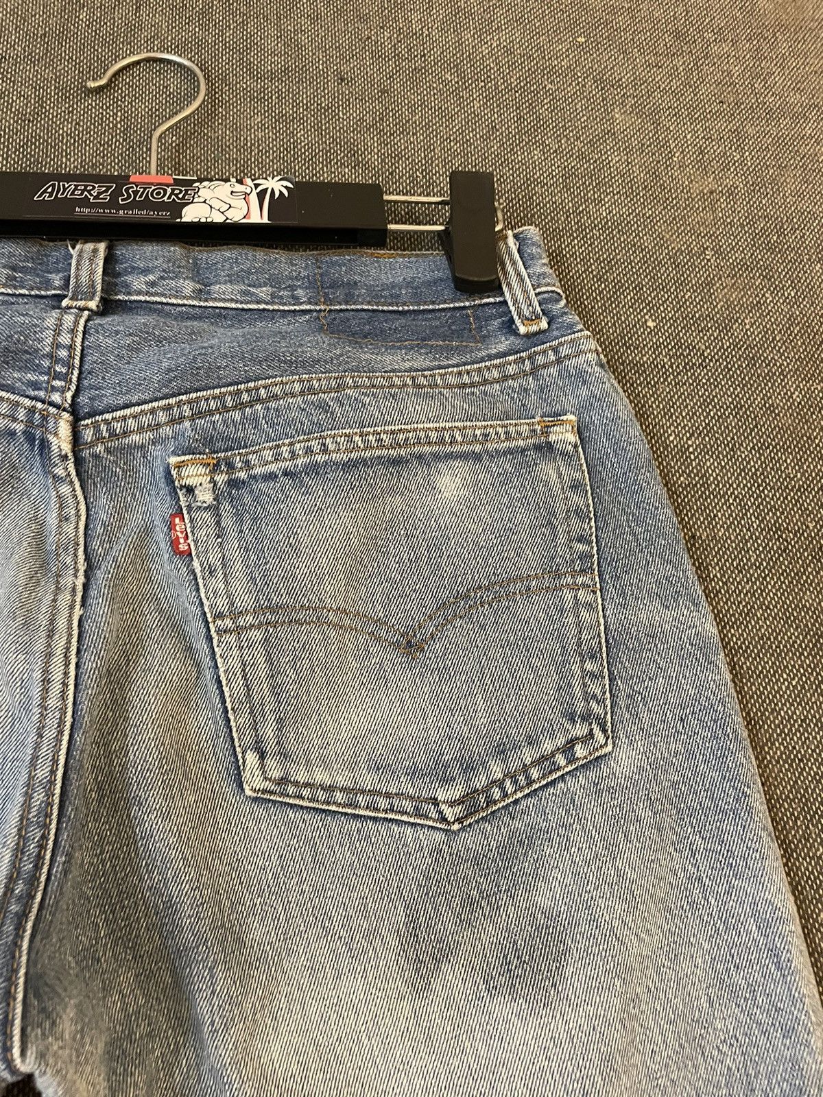 Levi's Vintage Clothing Vintage 90s Faded Distressed Levi’s 501 Jeans Size US 32 / EU 48 - 14 Thumbnail