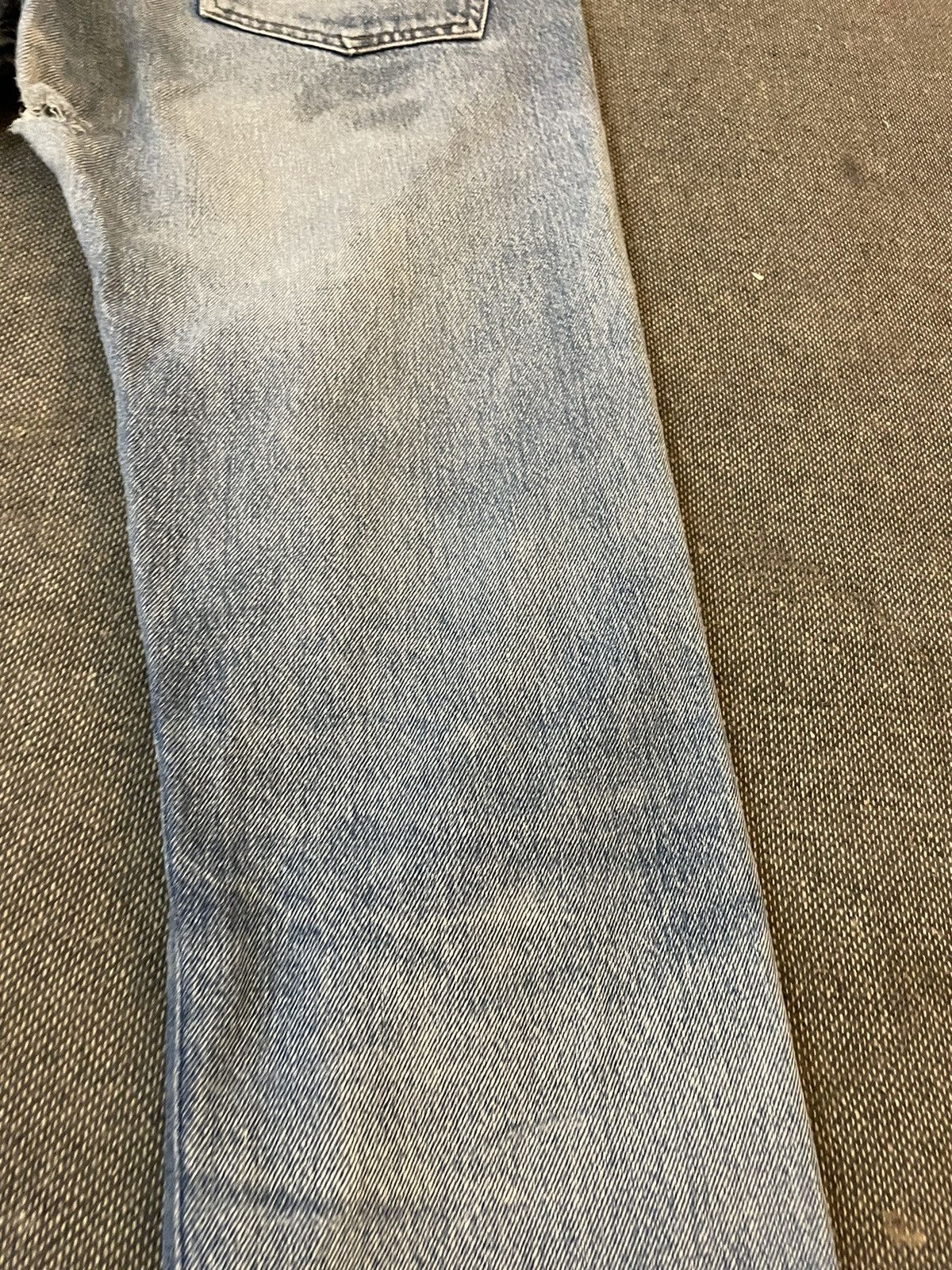 Levi's Vintage Clothing Vintage 90s Faded Distressed Levi’s 501 Jeans Size US 32 / EU 48 - 16 Thumbnail
