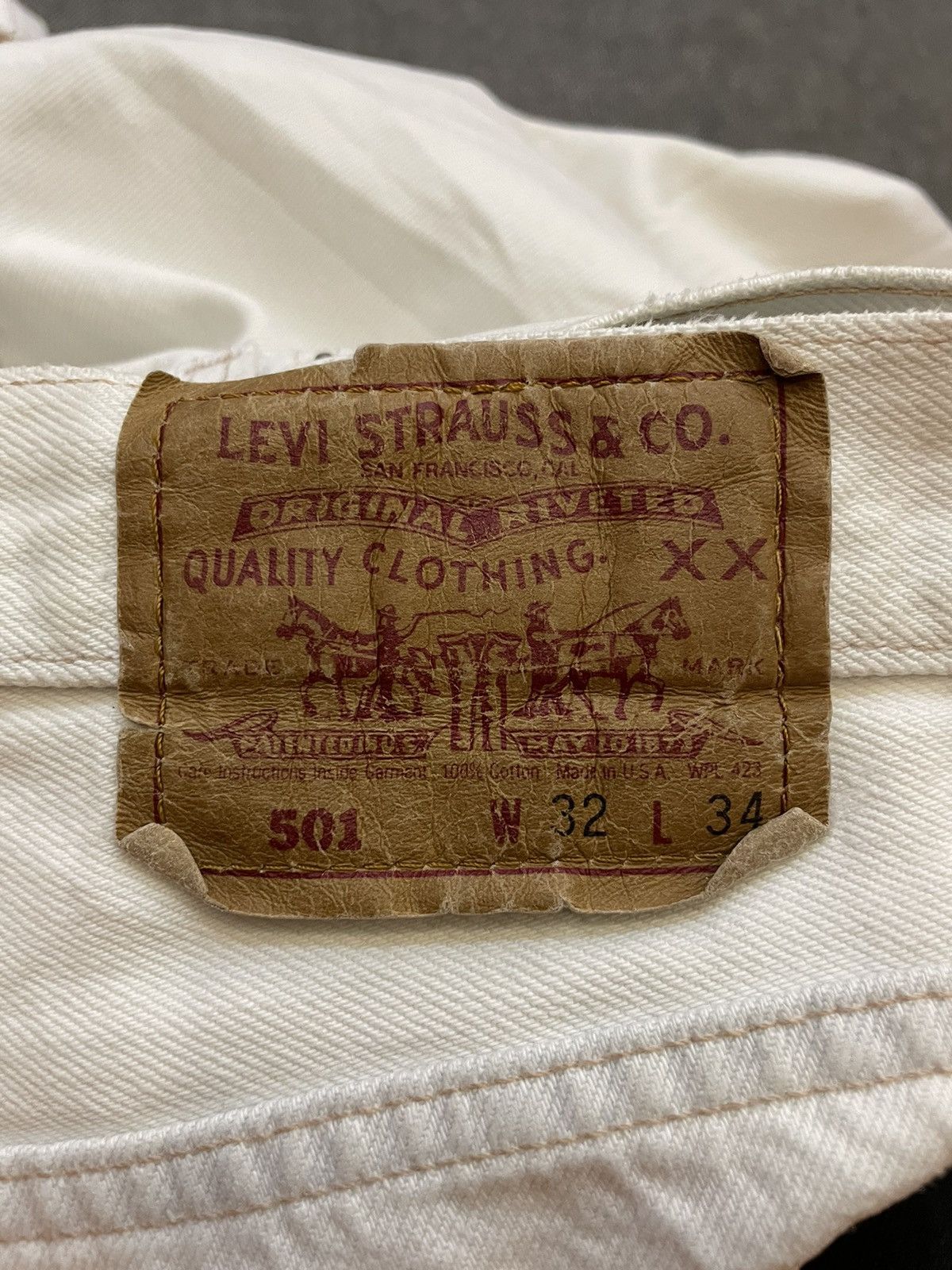 Levi's × Levi's Vintage Clothing Vintage 80s Levi’s 501 White Jeans Size US 31 - 17 Thumbnail
