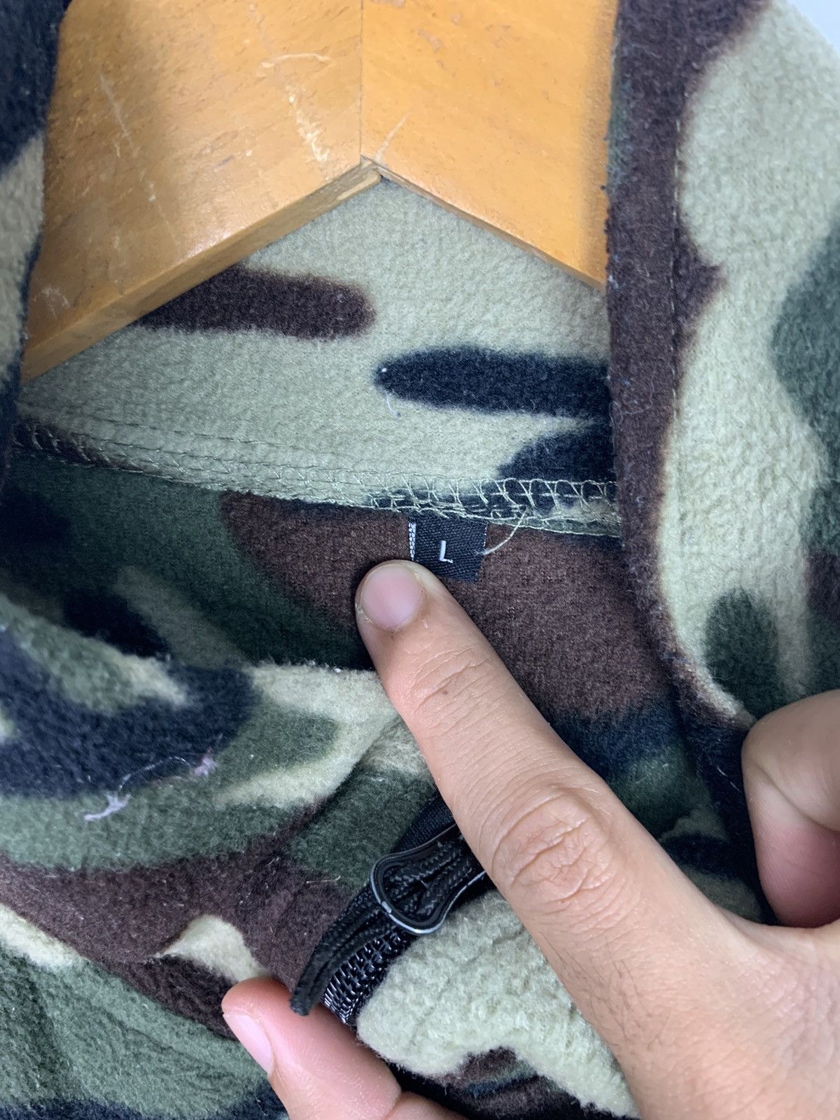 Japanese Brand × Vintage Vintage Japanese Brand Camo Sweatshirt Size US L / EU 52-54 / 3 - 13 Thumbnail