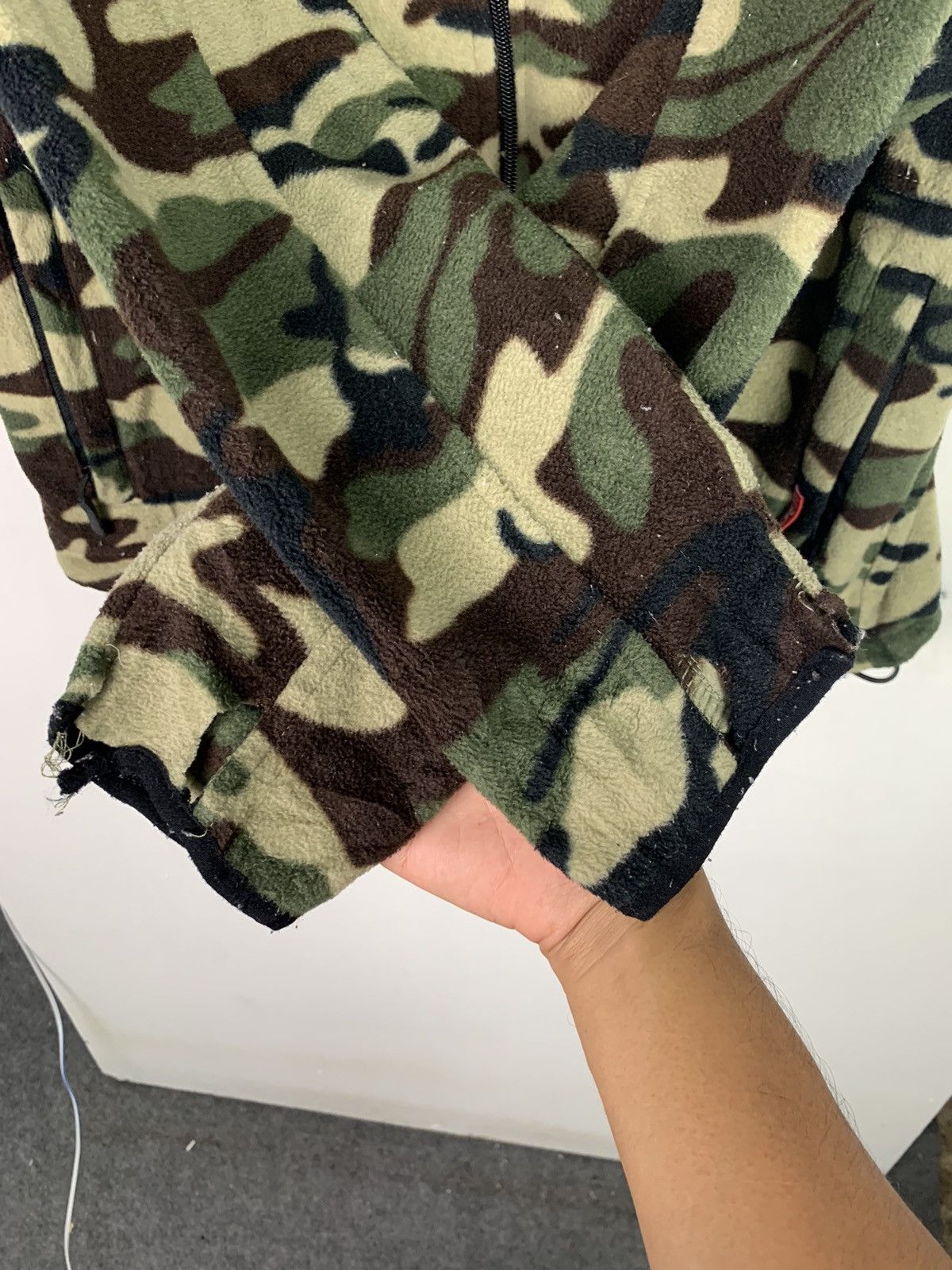 Japanese Brand × Vintage Vintage Japanese Brand Camo Sweatshirt Size US L / EU 52-54 / 3 - 12 Thumbnail