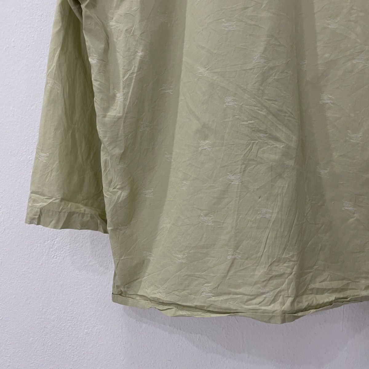 Burberry Vintage Burberry Faded Buttom Ups Shirt Size US L / EU 52-54 / 3 - 9 Thumbnail