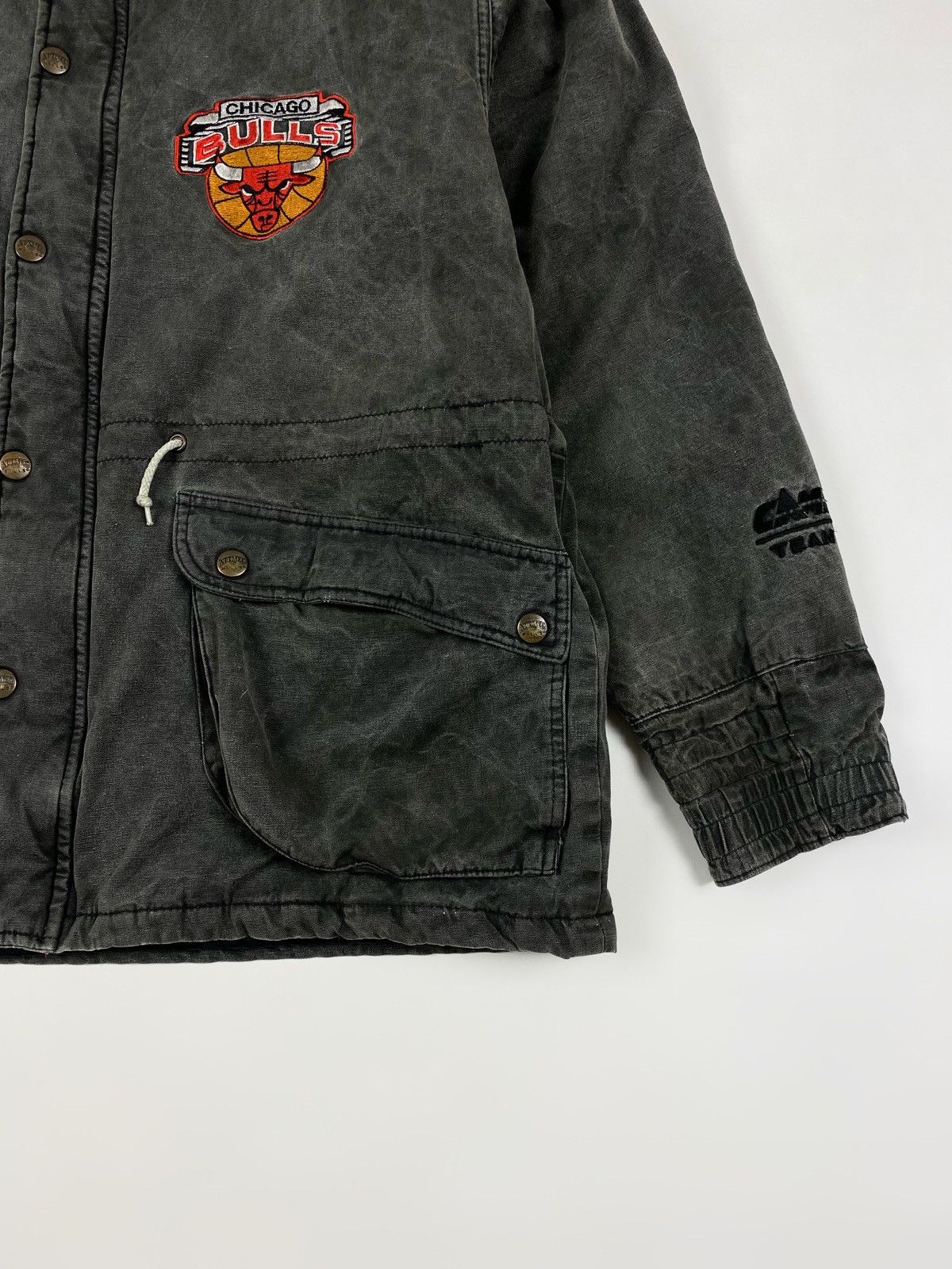 NBA Vintage NBA Chicago Bulls Nutmeg Jacket Size US XL / EU 56 / 4 - 2 Thumbnail