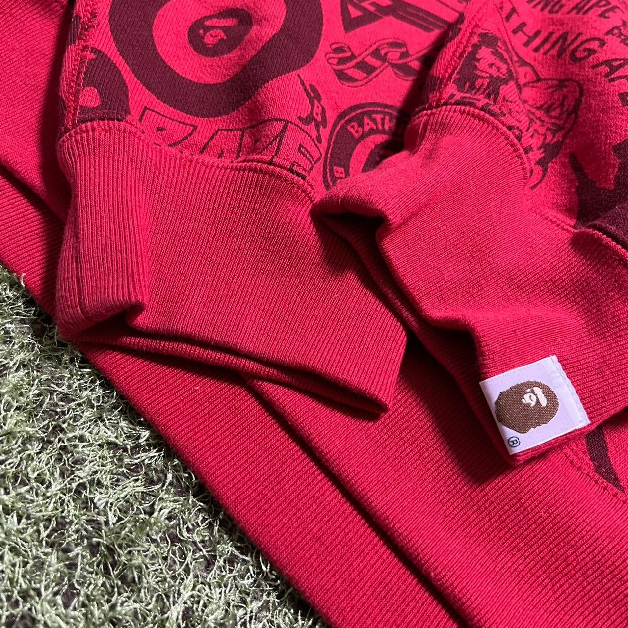 Bape BAPE logo's full zip hoodie Red Size US L / EU 52-54 / 3 - 2 Thumbnail
